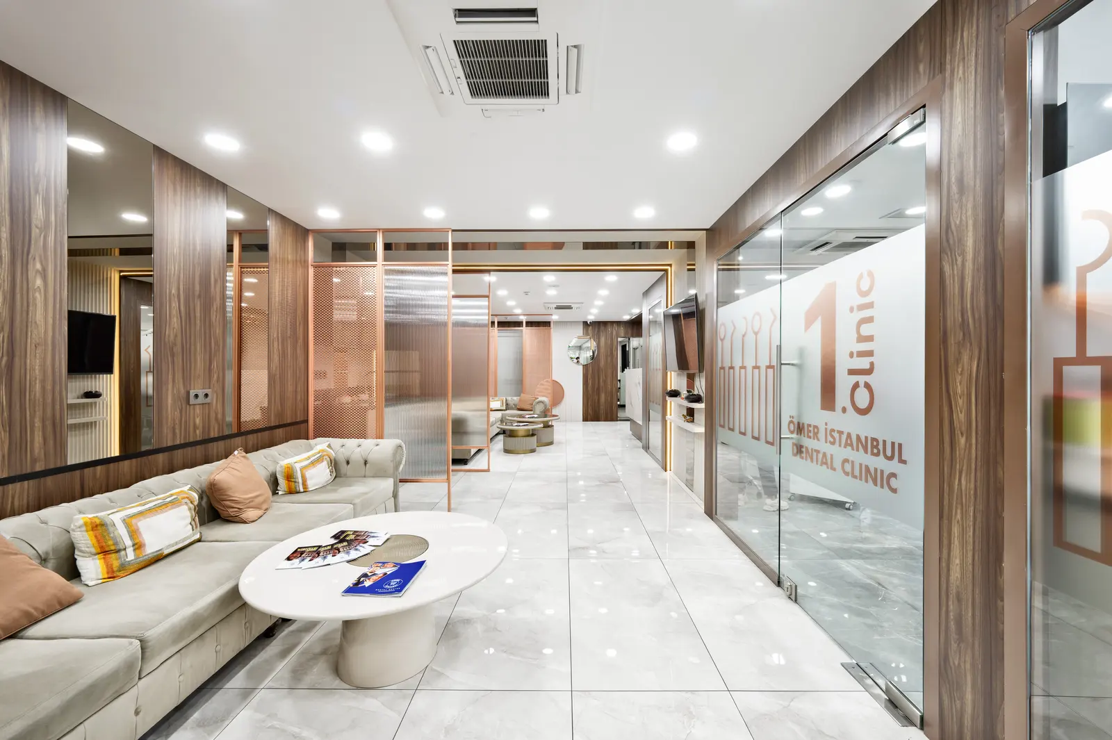 Von der Klinik bereitgestelltes Foto von Omer Istanbul Dental Clinic Turkey