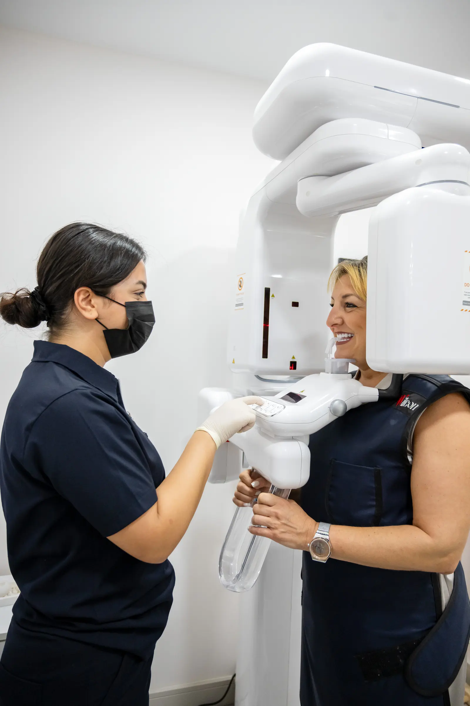 Von der Klinik bereitgestelltes Foto von Omer Istanbul Dental Clinic Turkey