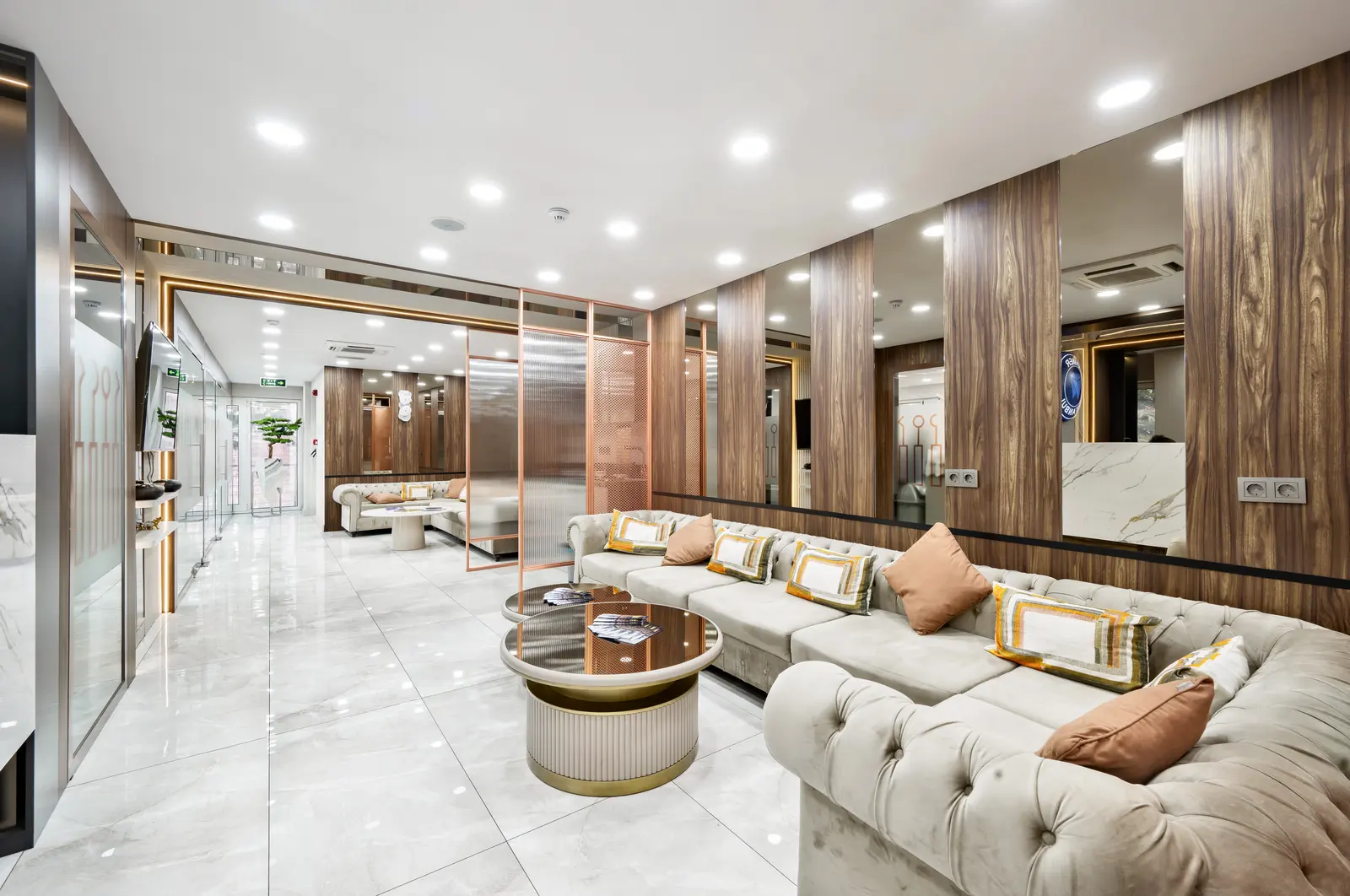 Von der Klinik bereitgestelltes Foto von Omer Istanbul Dental Clinic Turkey