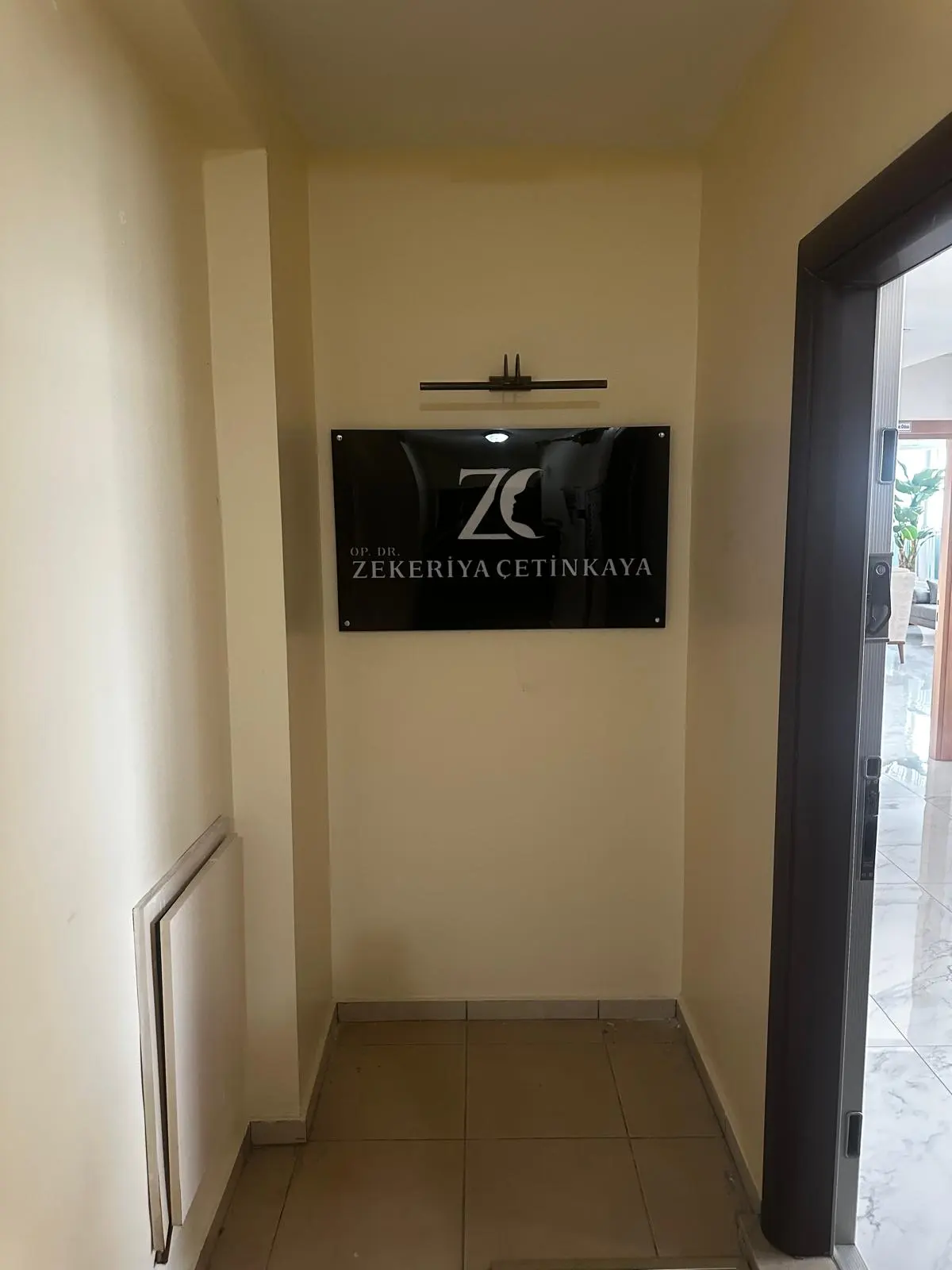 Von der Klinik bereitgestelltes Foto von Dr. Zekeriya Çetinkaya