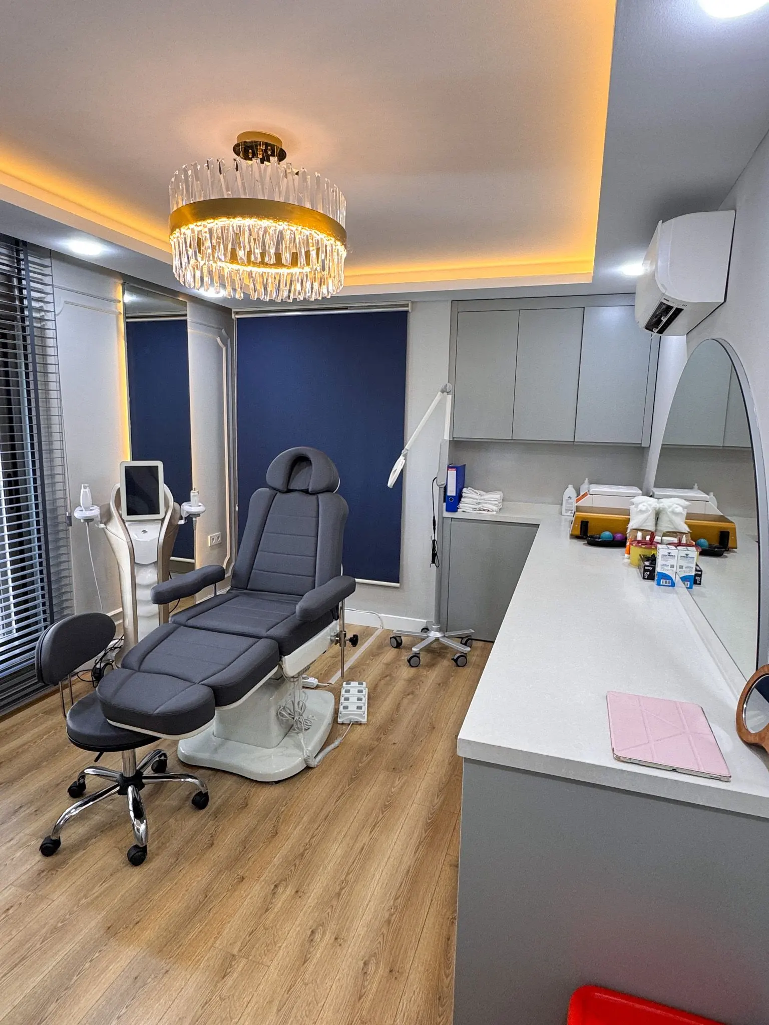 Clinic-provided photograph of Dr Zahide Eriş