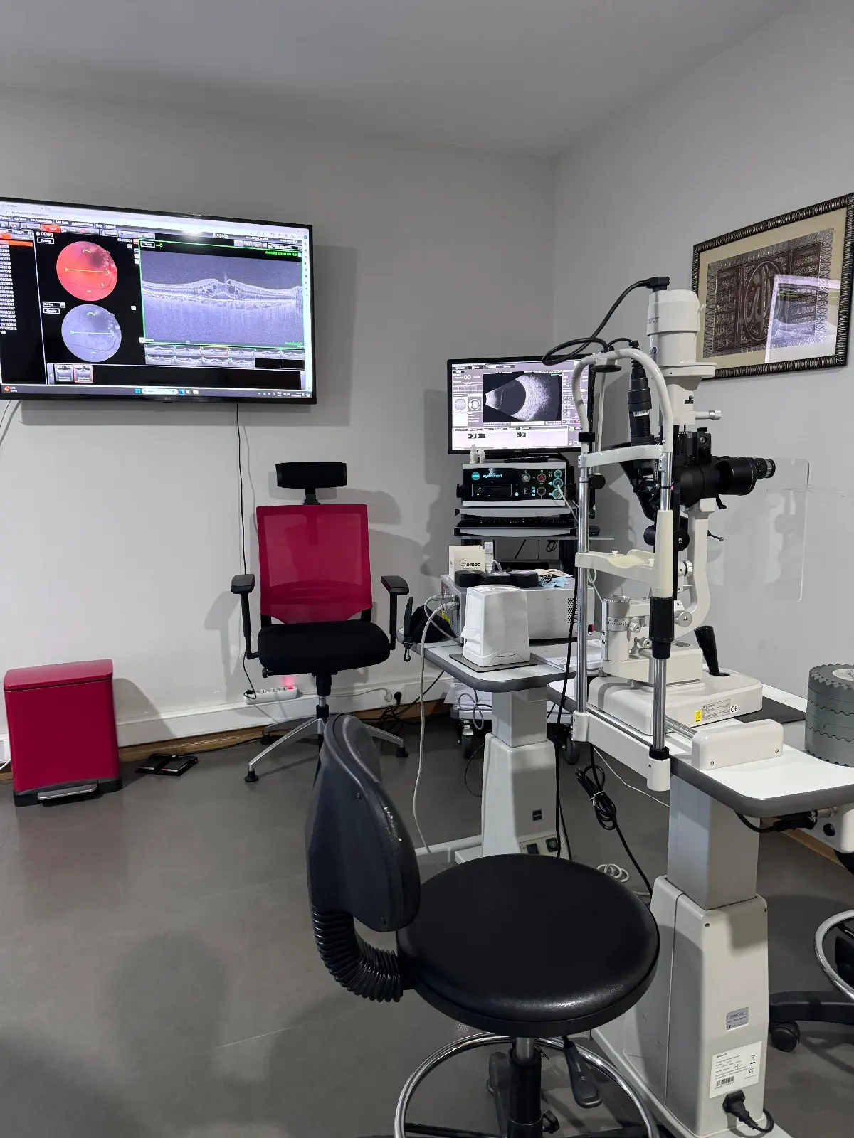 Clinic-provided photograph of Prof. Dr Özay Öz