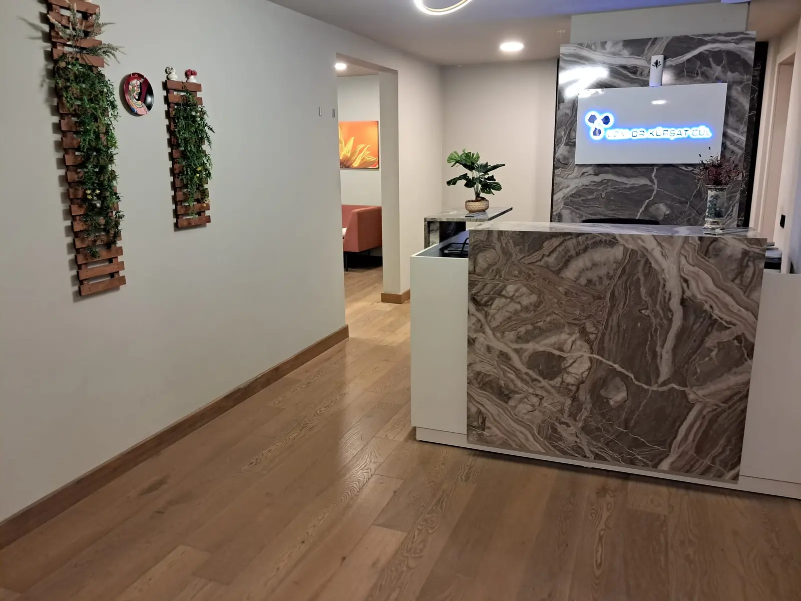 Clinic-provided photograph of Dr Kürşat Gül