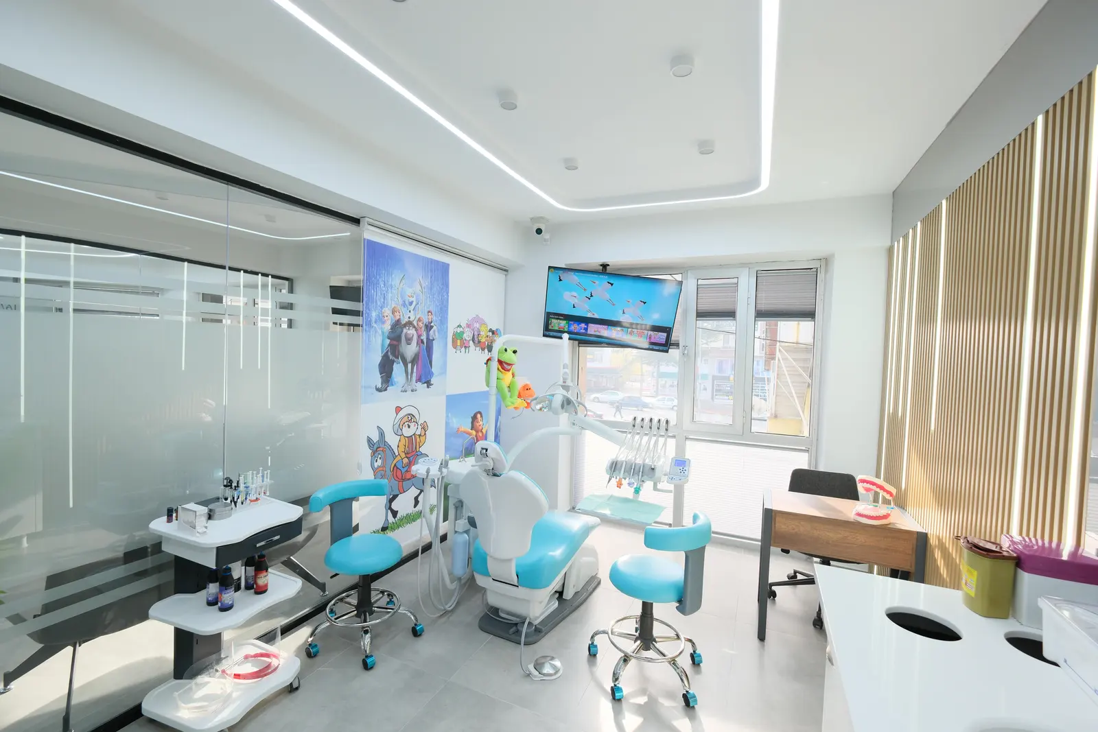Clinic-provided photograph of M.G Dent