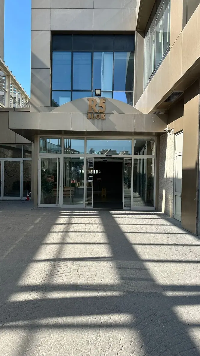 Clinic-provided photograph of Prof. Dr İlker Sücüllü