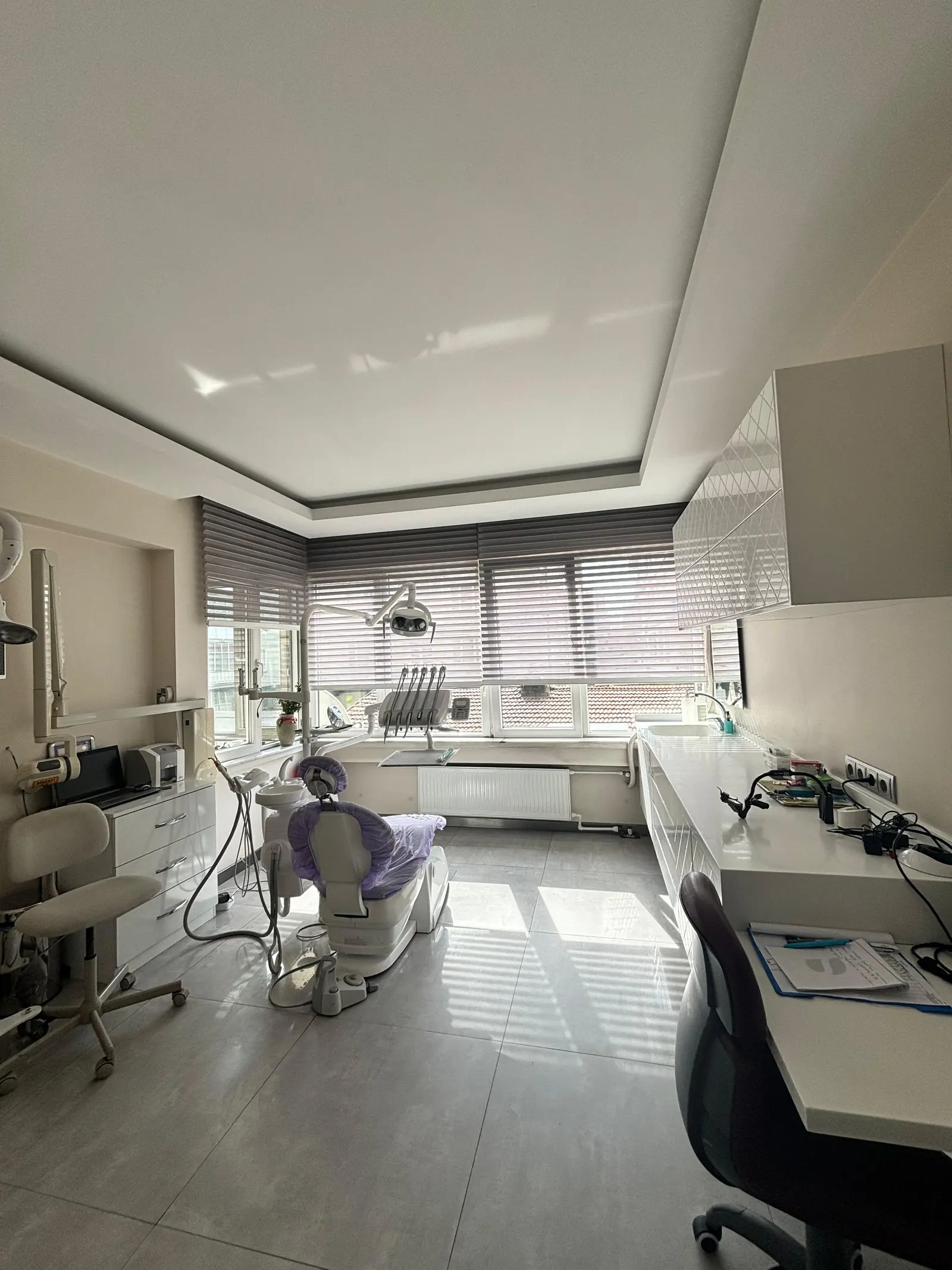 Clinic-provided photograph of Dr Muzaffer Demirdelen