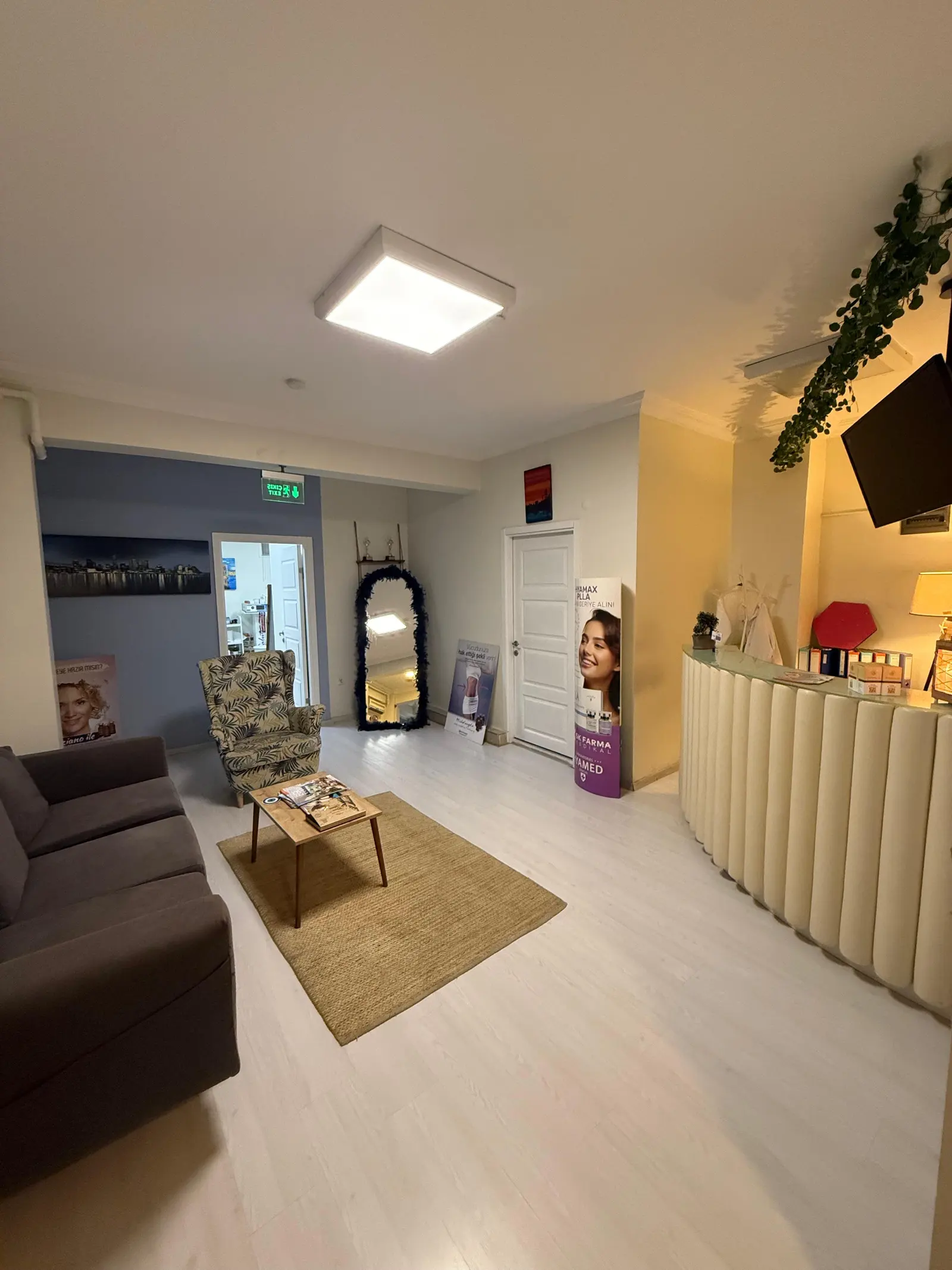 Clinic-provided photograph of Dr Fatma Belgin Aygün