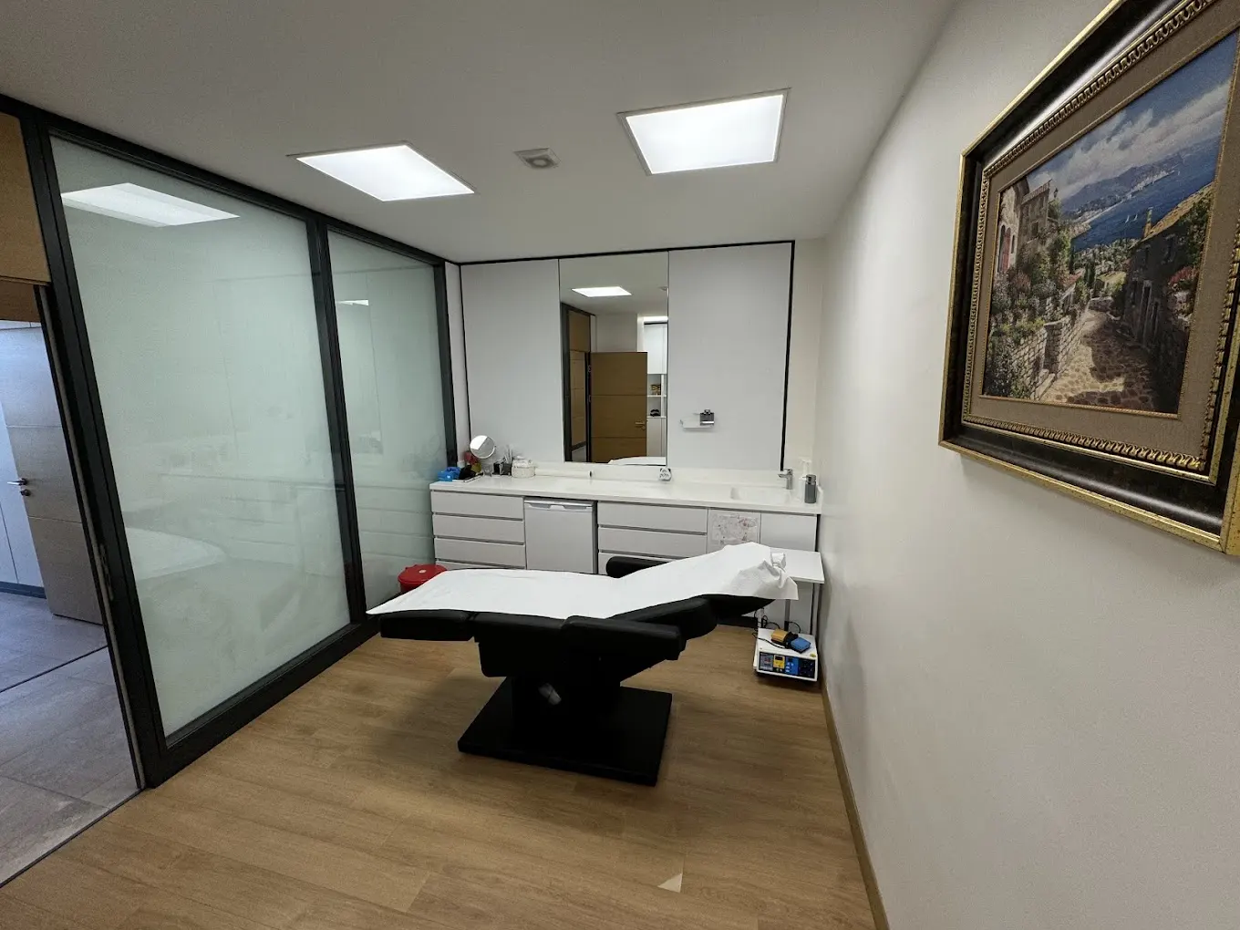 Clinic-provided photograph of Dr İpek Suher Ekin