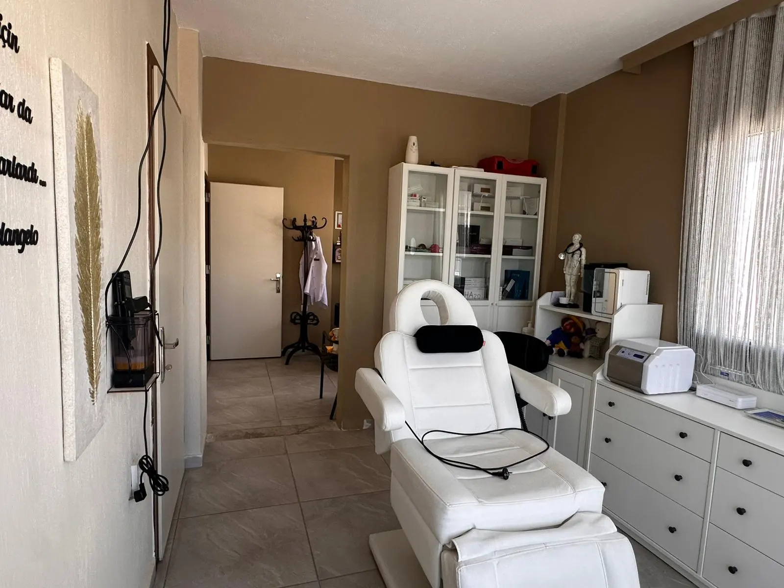 Von der Klinik bereitgestelltes Foto von Dr. Deniz Koçer