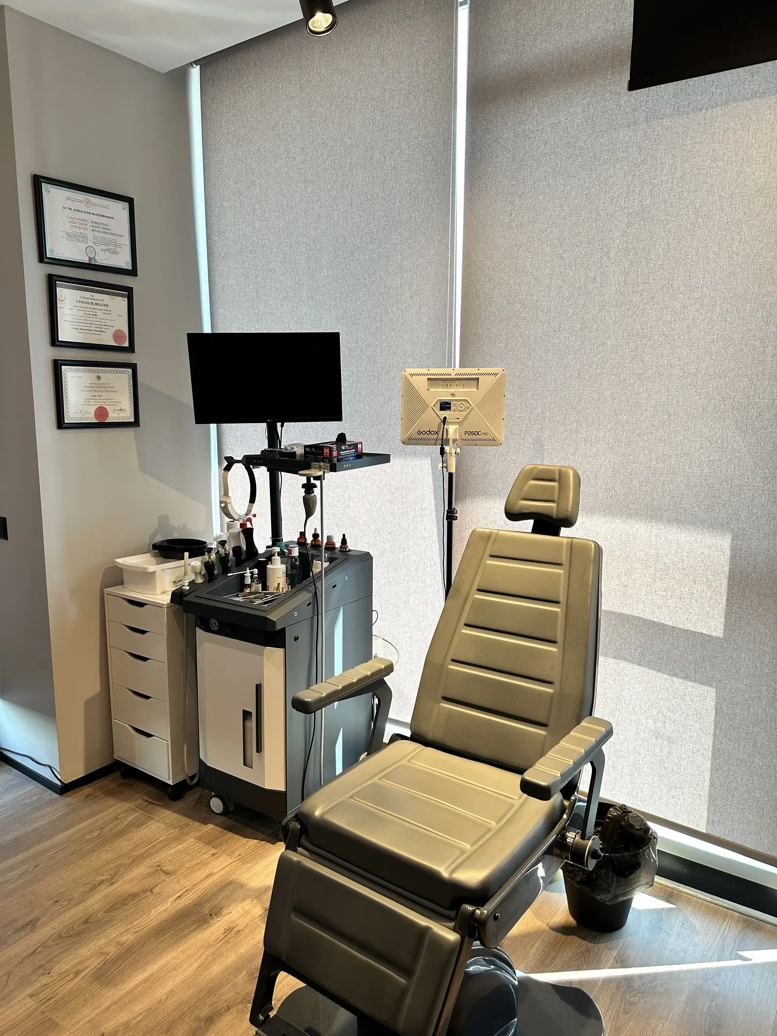 Clinic-provided photograph of Dr Evren Aydın