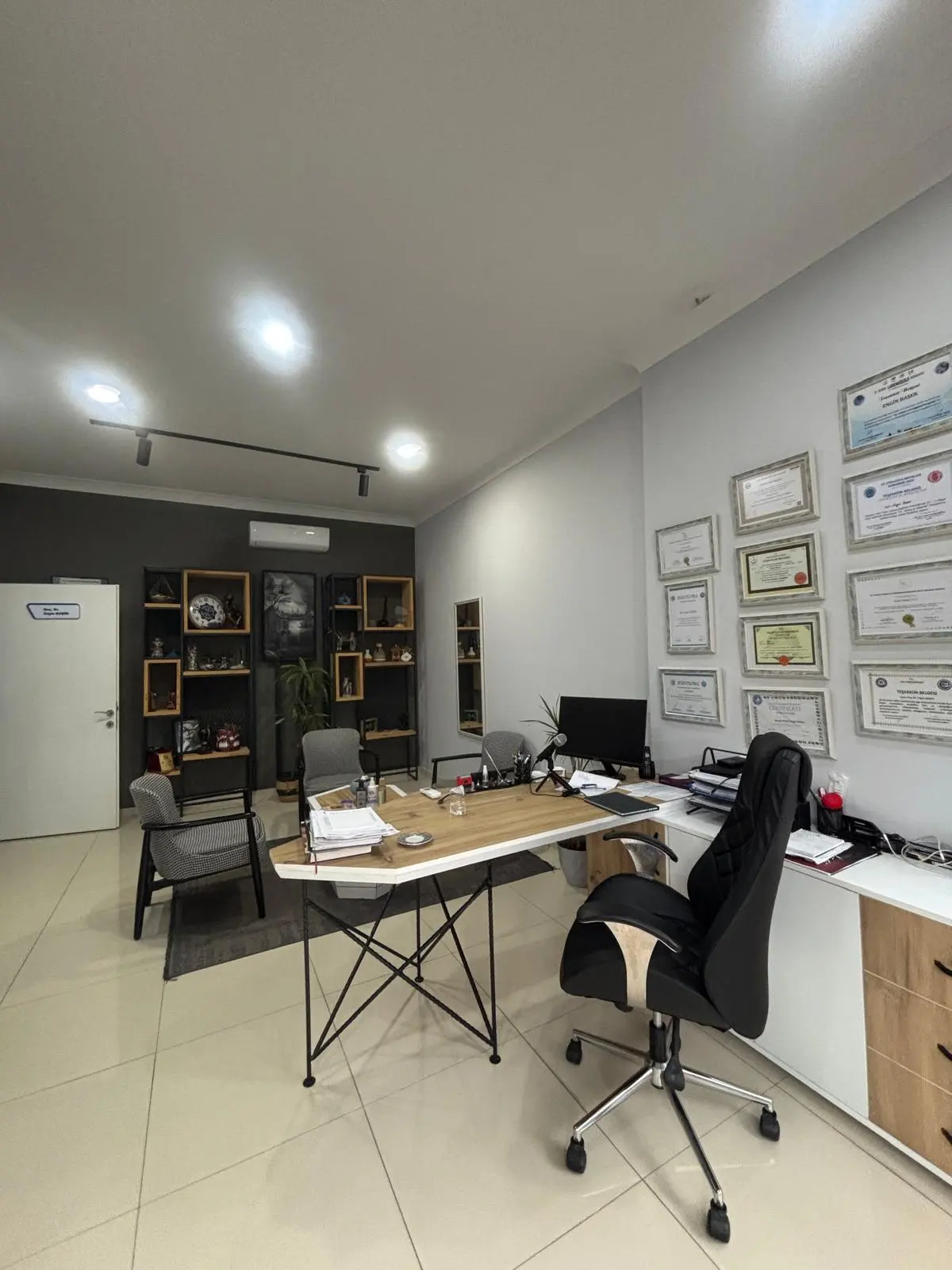 Clinic-provided photograph of Assoc. Prof. Dr Engin Başer