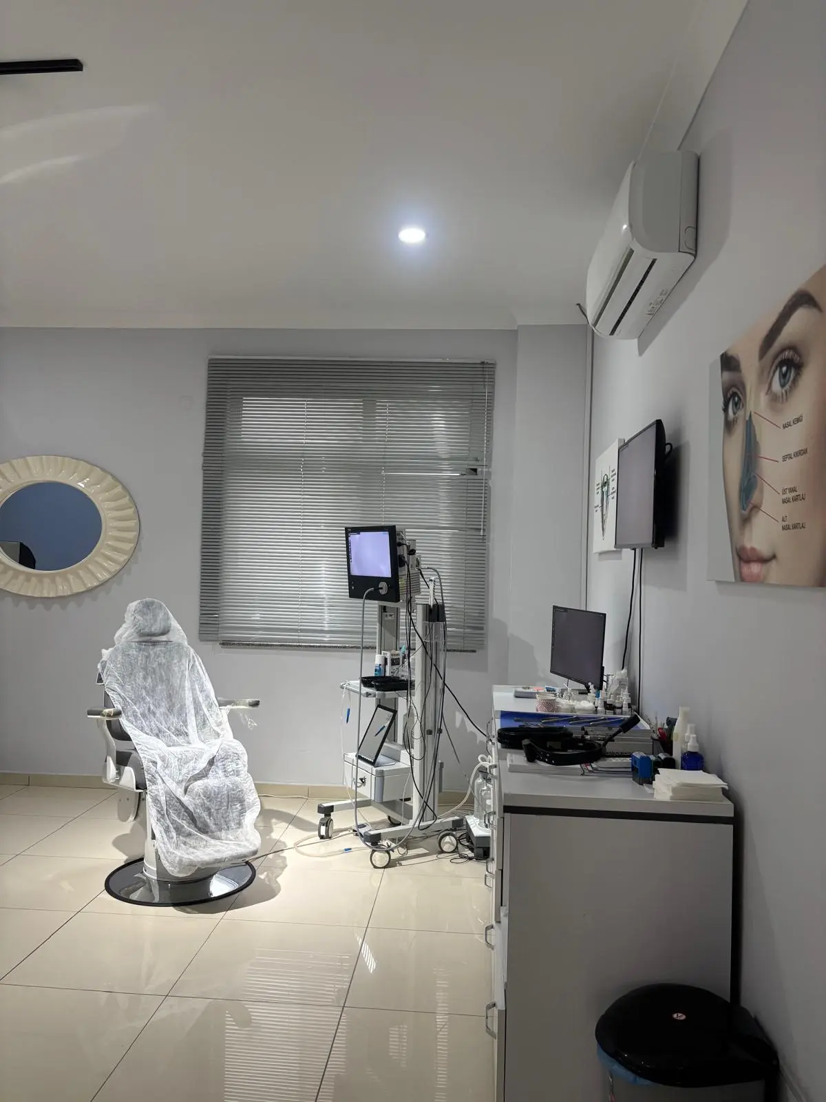 Clinic-provided photograph of Assoc. Prof. Dr Engin Başer