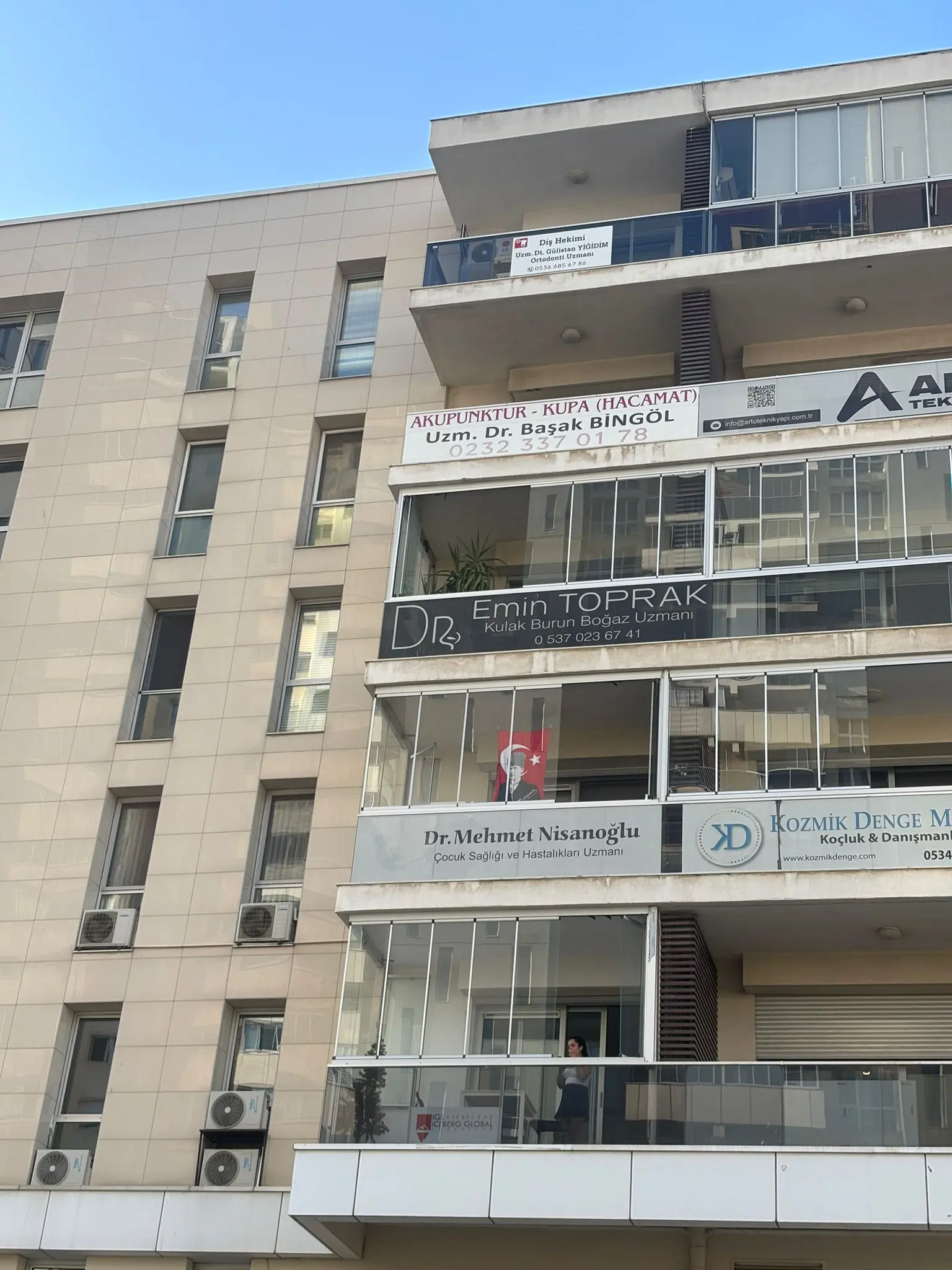 Clinic-provided photograph of Dr Emin Toprak
