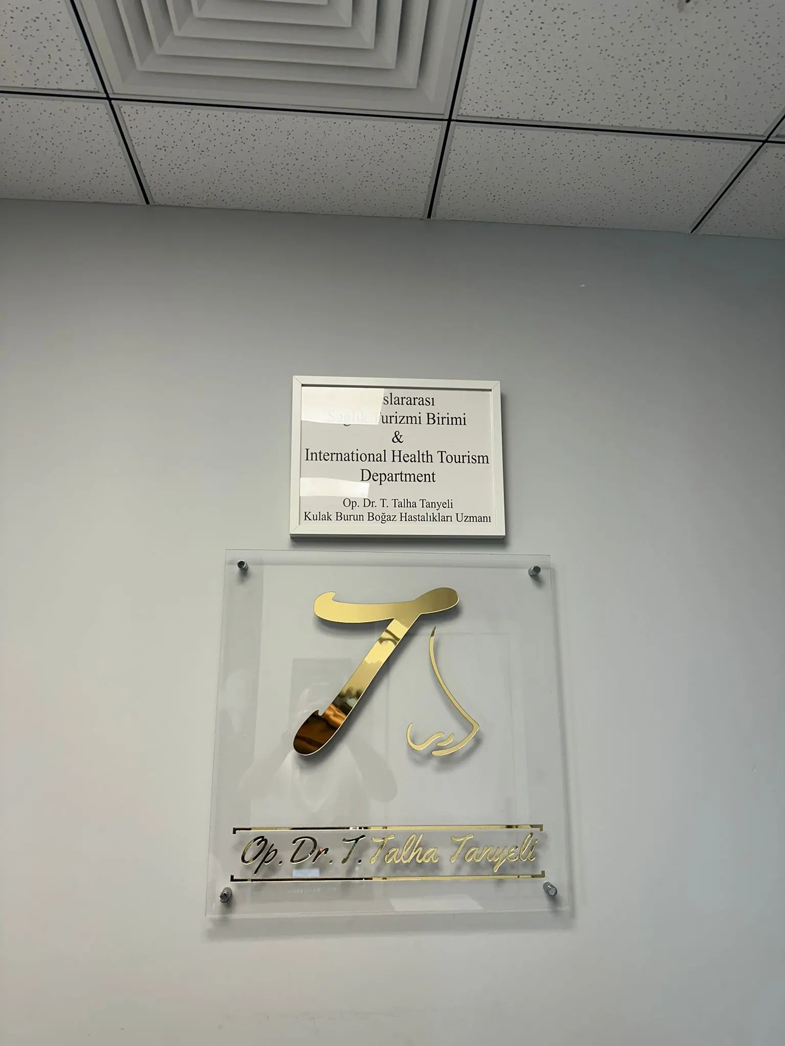 Clinic-provided photograph of Dr Talip Talha Tanyeli