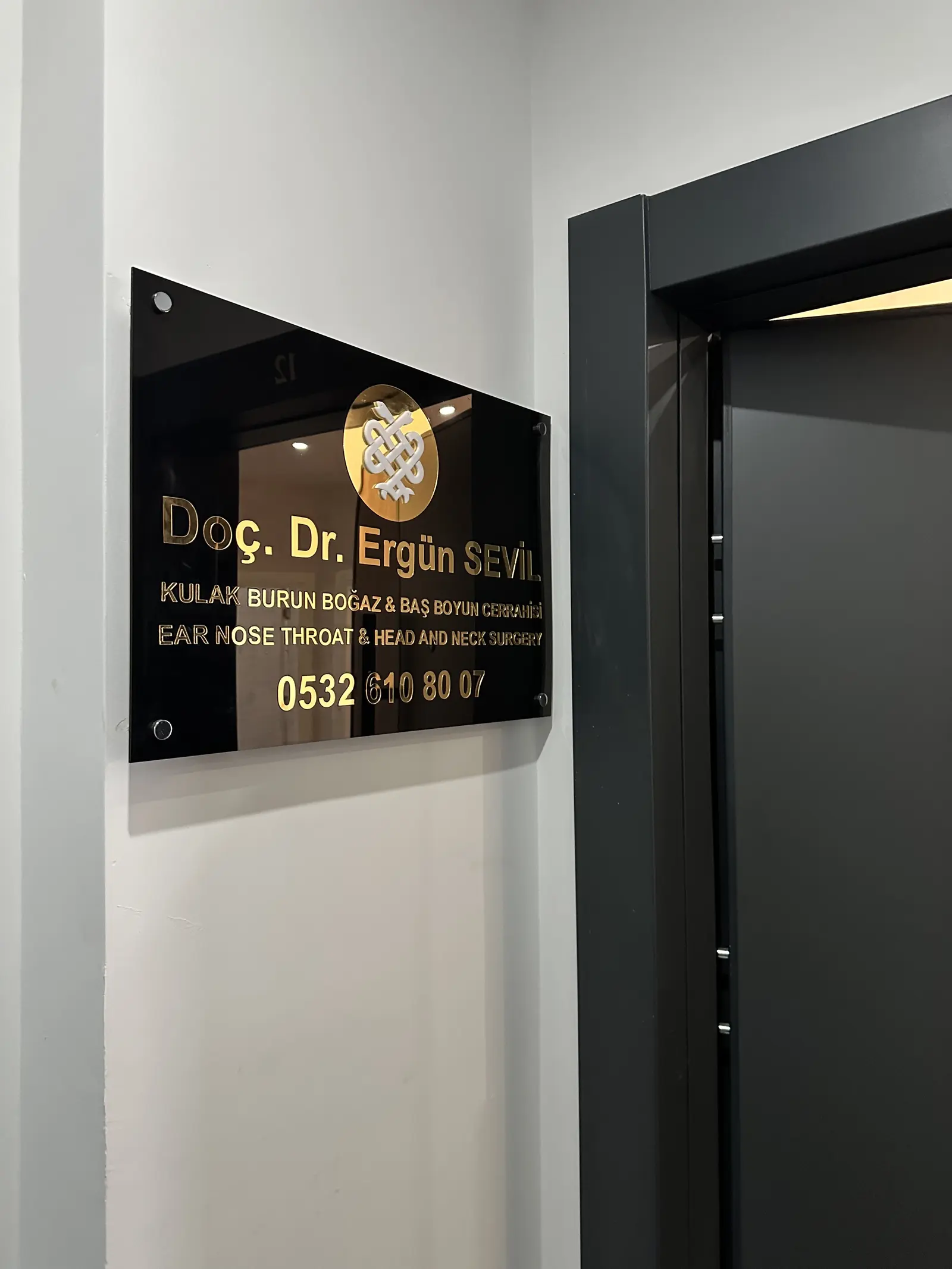 Von der Klinik bereitgestelltes Foto von Assoc. Prof. Dr. Ergun Sevil