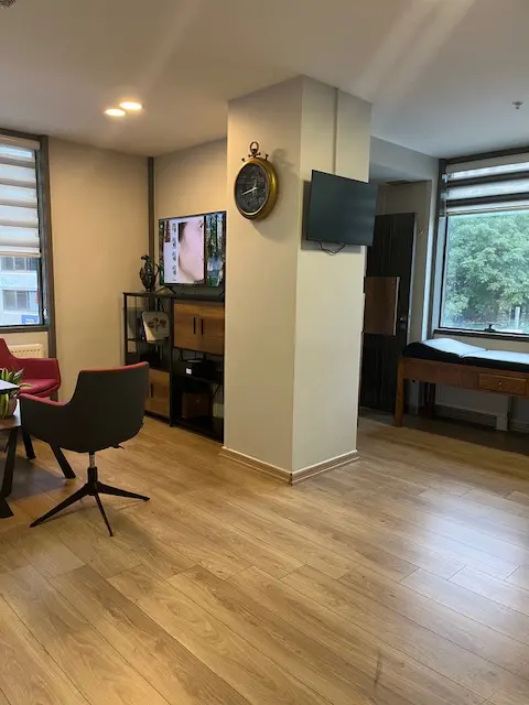 Clinic-provided photograph of Dr Deniz Kaya