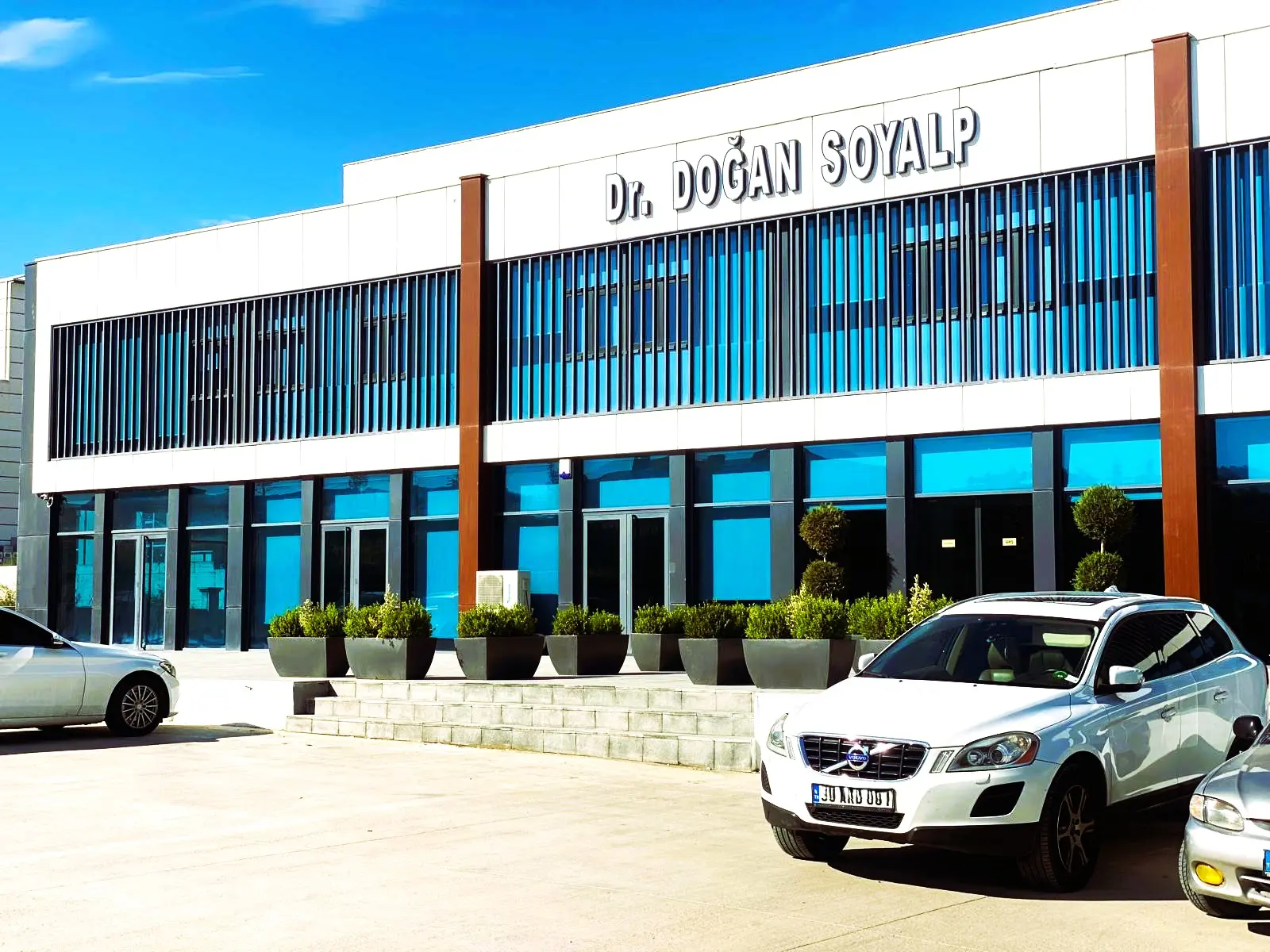 Von der Klinik bereitgestelltes Foto von Dr. Doğan Soyalp
