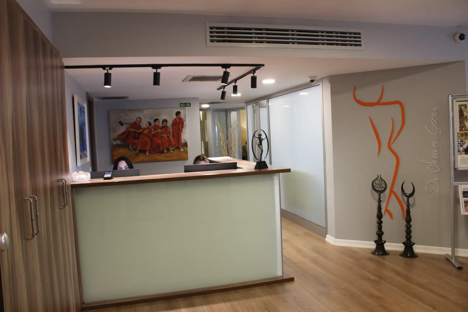 Clinic-provided photograph of Dr Seran Havva Göçer Demirhanoğlu