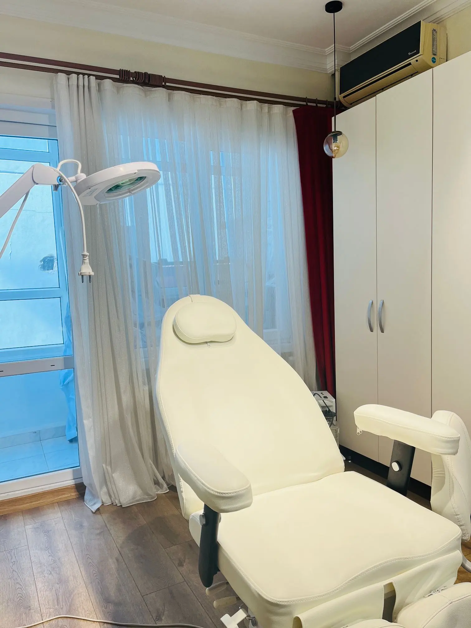 Clinic-provided photograph of Dr Mahmut Nuri Karatoprak