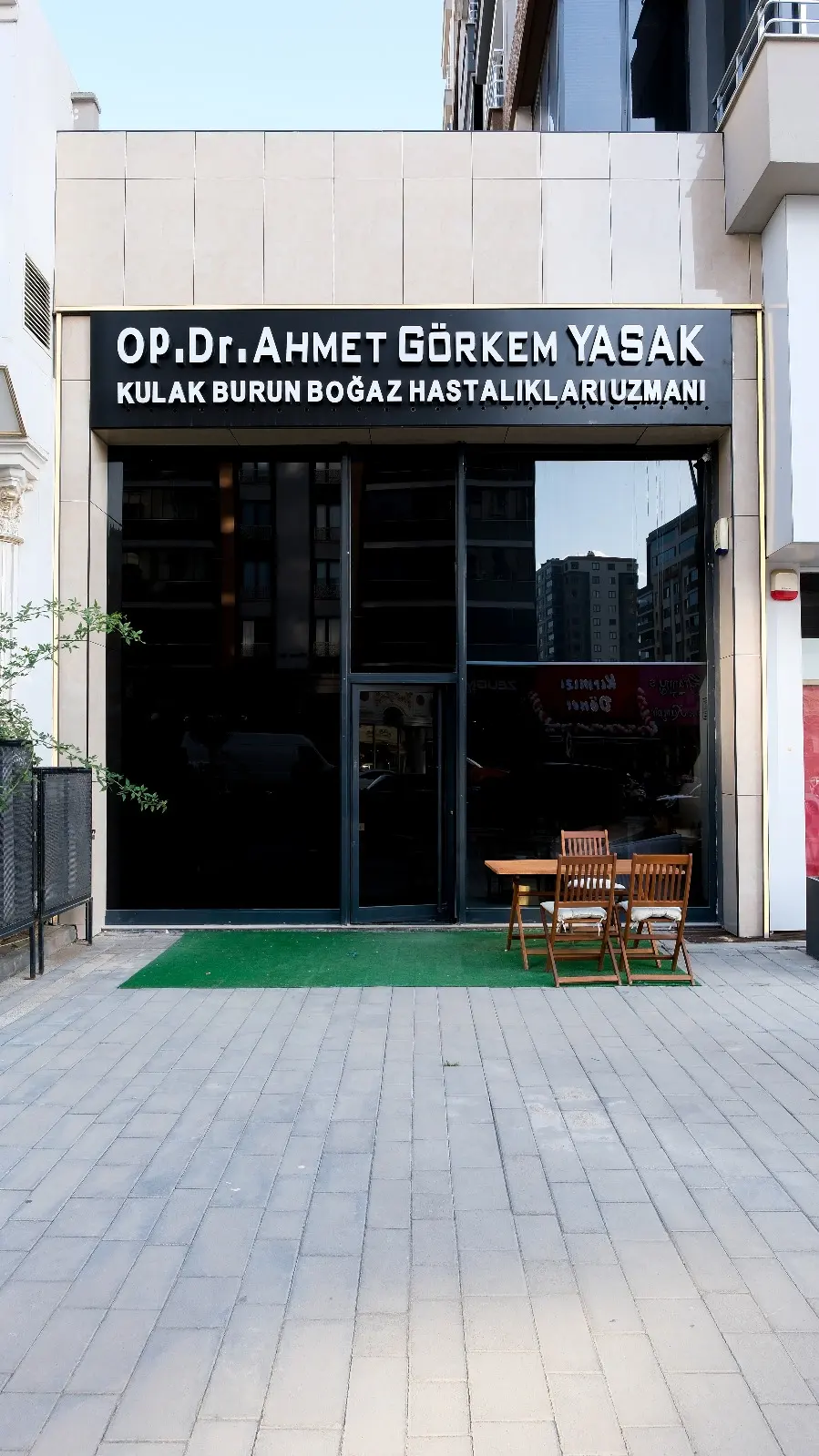 Clinic-provided photograph of Dr Ahmet Görkem Yasak
