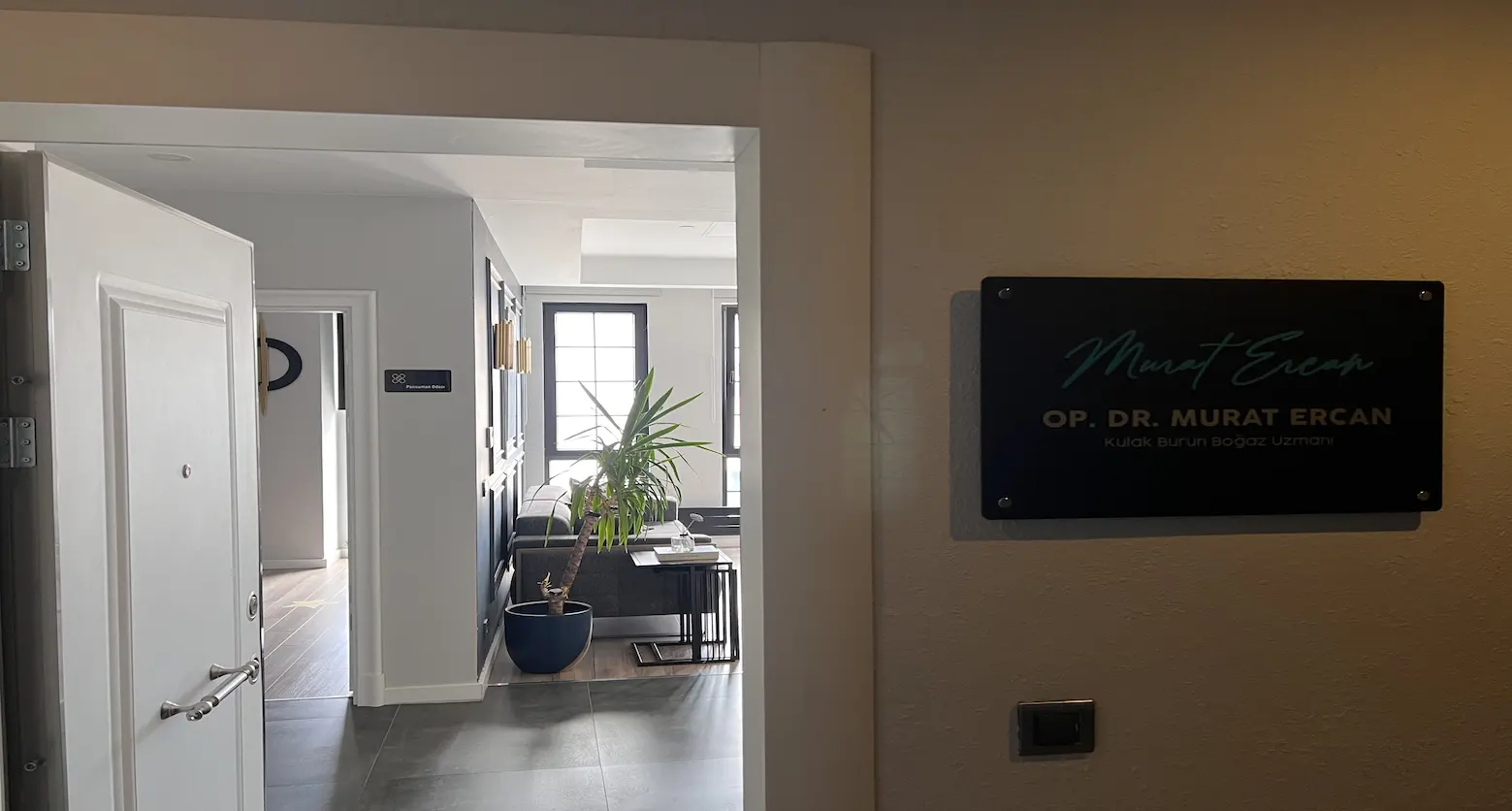 Von der Klinik bereitgestelltes Foto von Dr. Murat Ercan