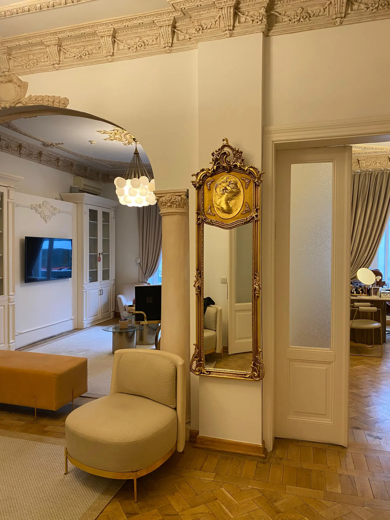 Clinic-provided photograph of Dr Sevgi Ekiyor