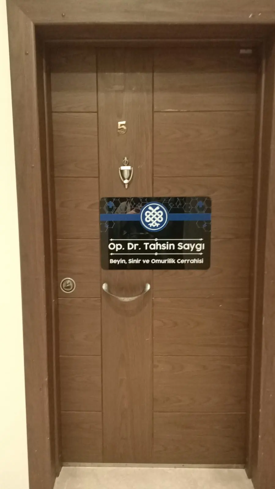 Clinic-provided photograph of Dr Tahsin Saygı