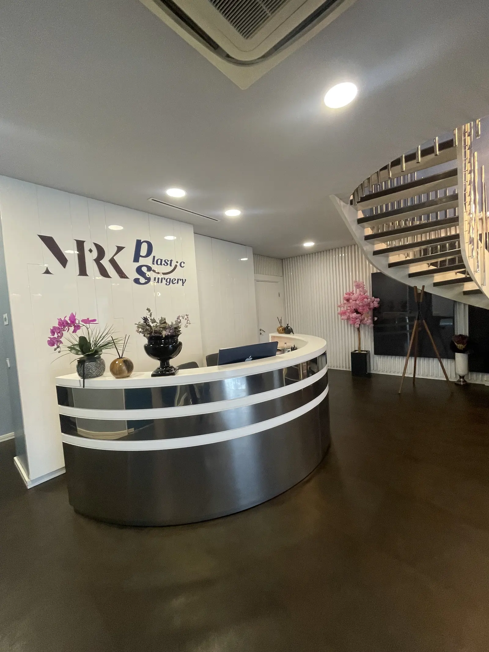 Von der Klinik bereitgestelltes Foto von Dr. Rıza Kantürk