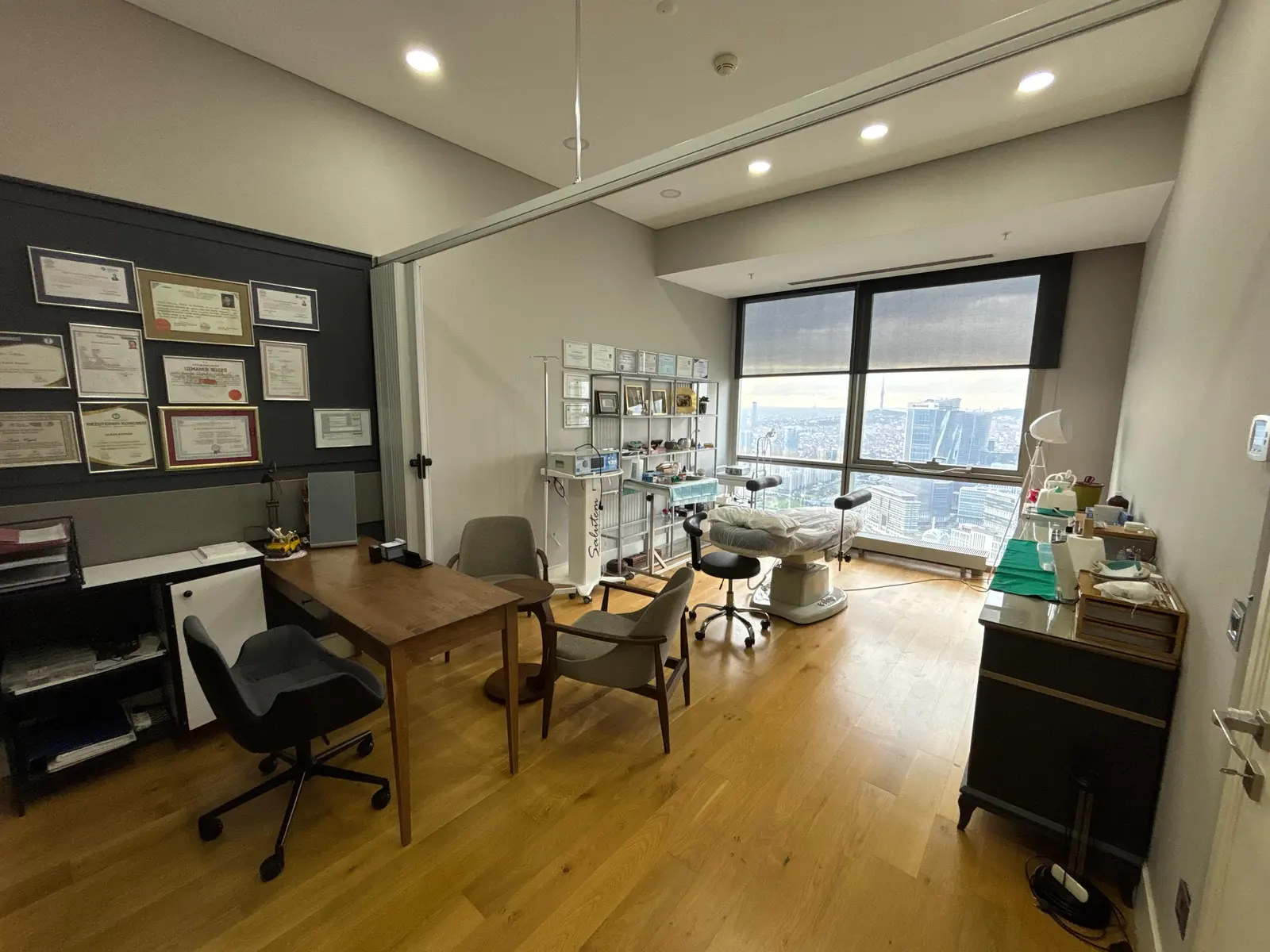 Clinic-provided photograph of Dr Burak Kaynak