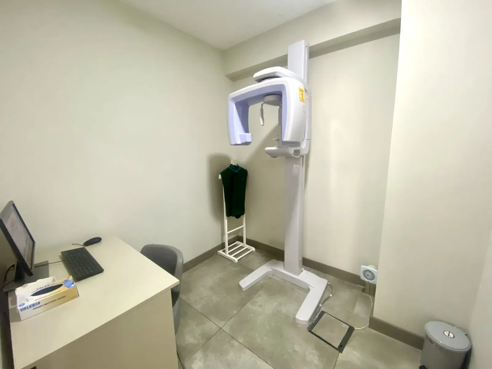 Clinic-provided photograph of Akdeniz İnci Dental Clinic