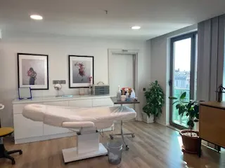 Von der Klinik bereitgestelltes Foto von Dr. Çağlayan Karaman