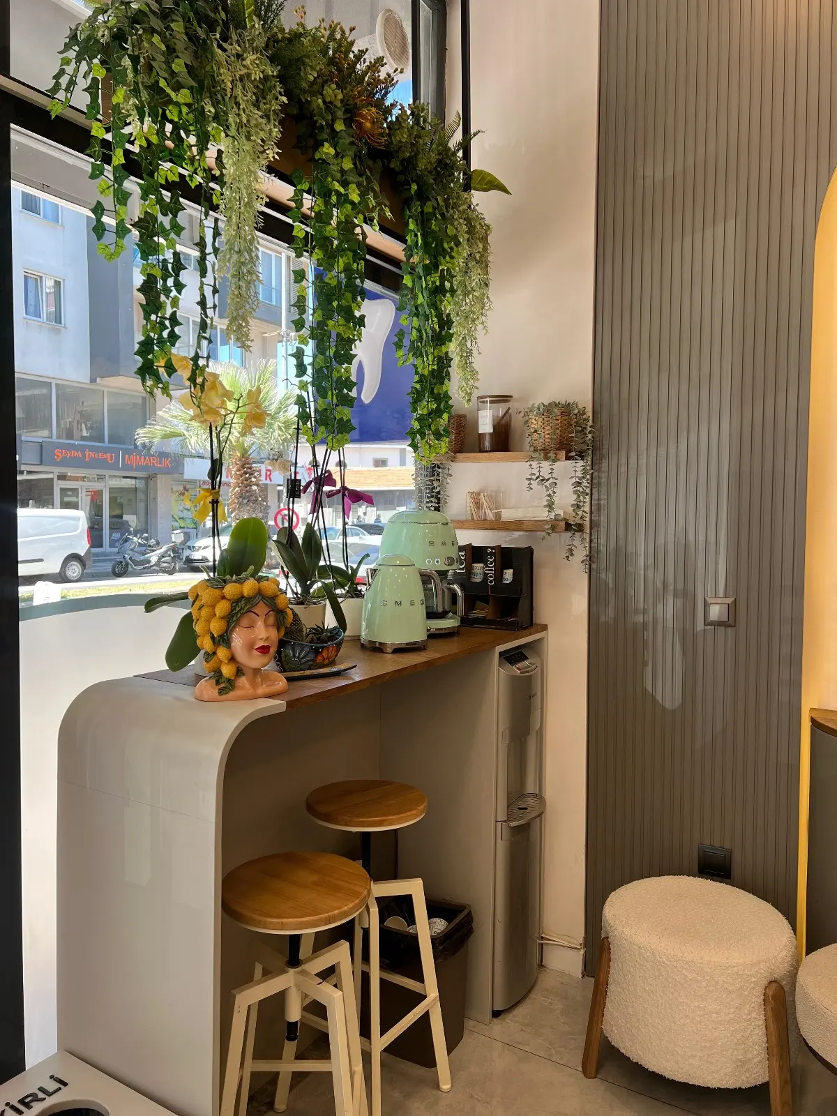 Clinic-provided photograph of Özgür Zileli Dental Clinic