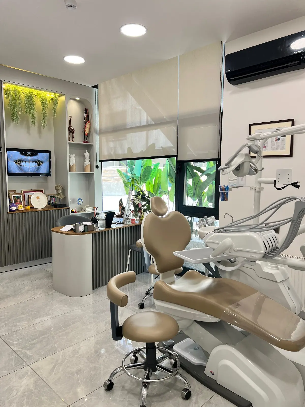 Clinic-provided photograph of Özgür Zileli Dental Clinic