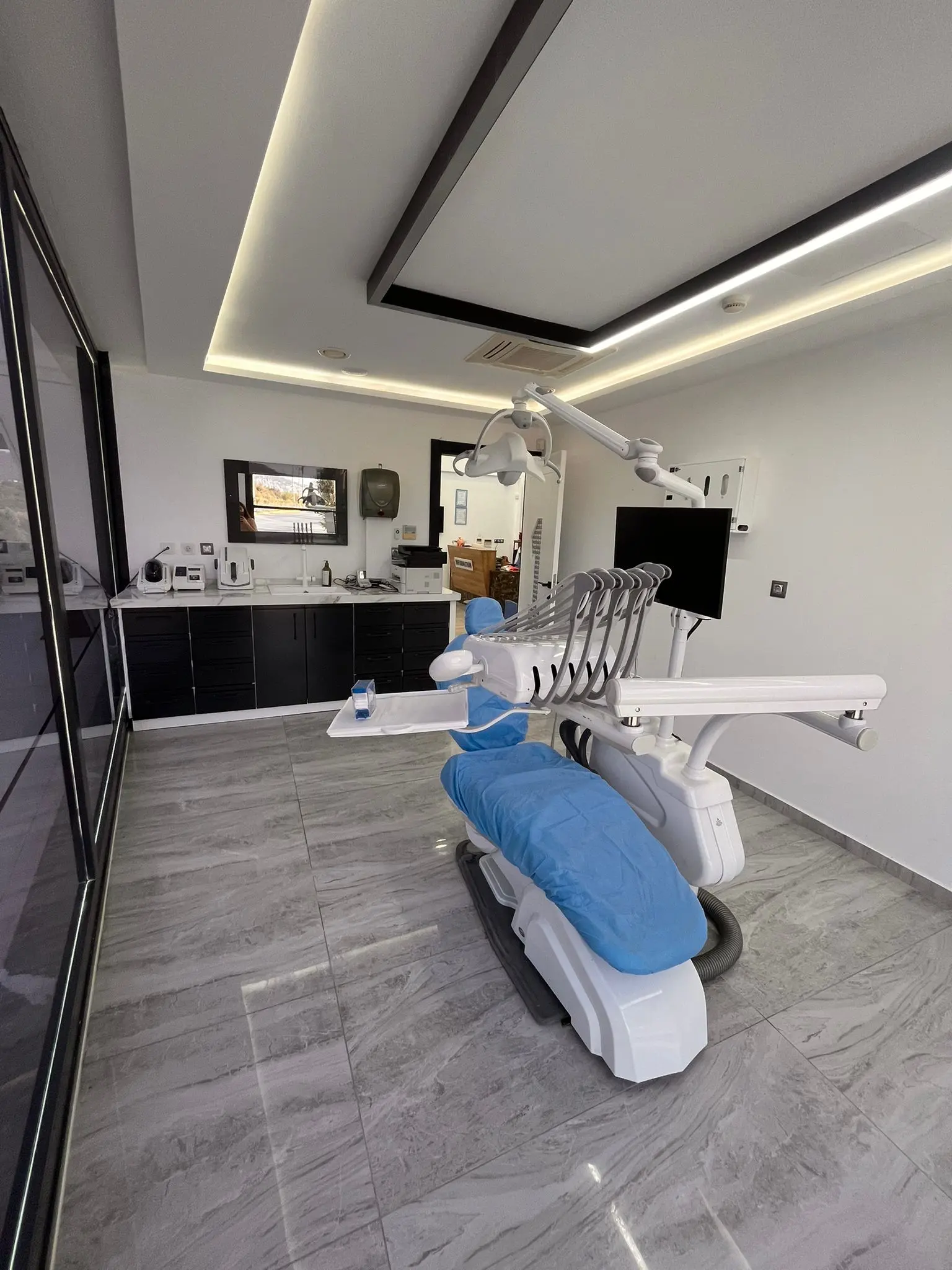 Von der Klinik bereitgestelltes Foto von Barış Işık 2 Zahnklinik