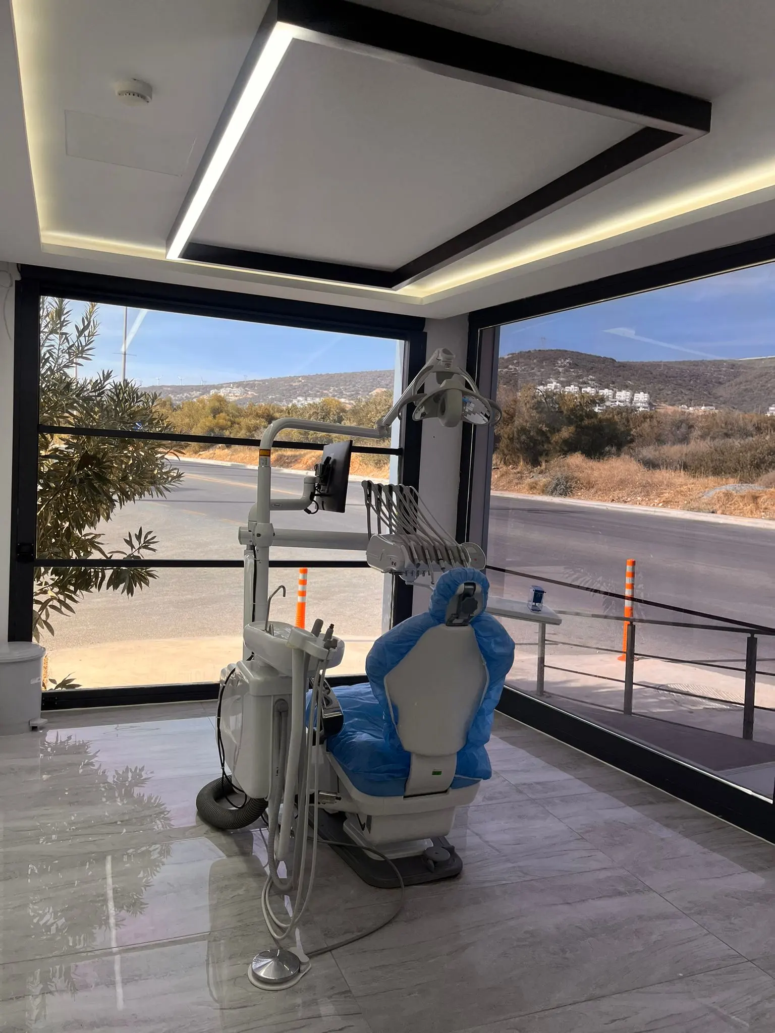Von der Klinik bereitgestelltes Foto von Barış Işık 2 Zahnklinik