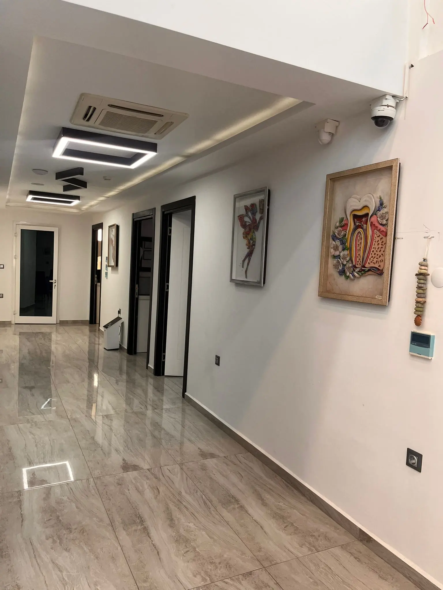 Von der Klinik bereitgestelltes Foto von Barış Işık 2 Zahnklinik