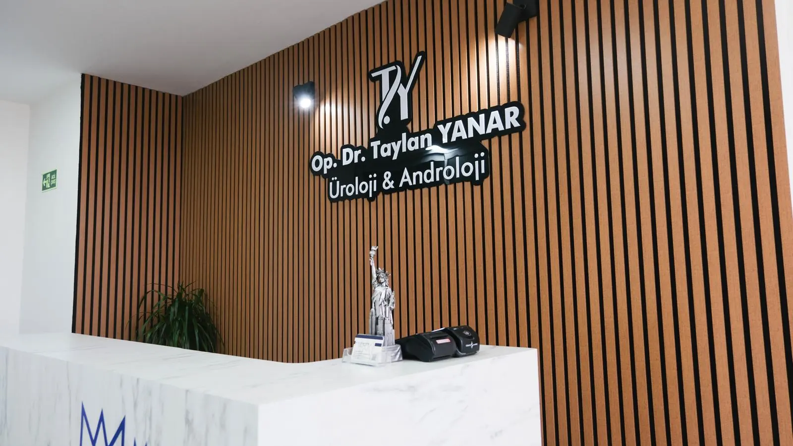 Von der Klinik bereitgestelltes Foto von Dr. Taylan Yanar