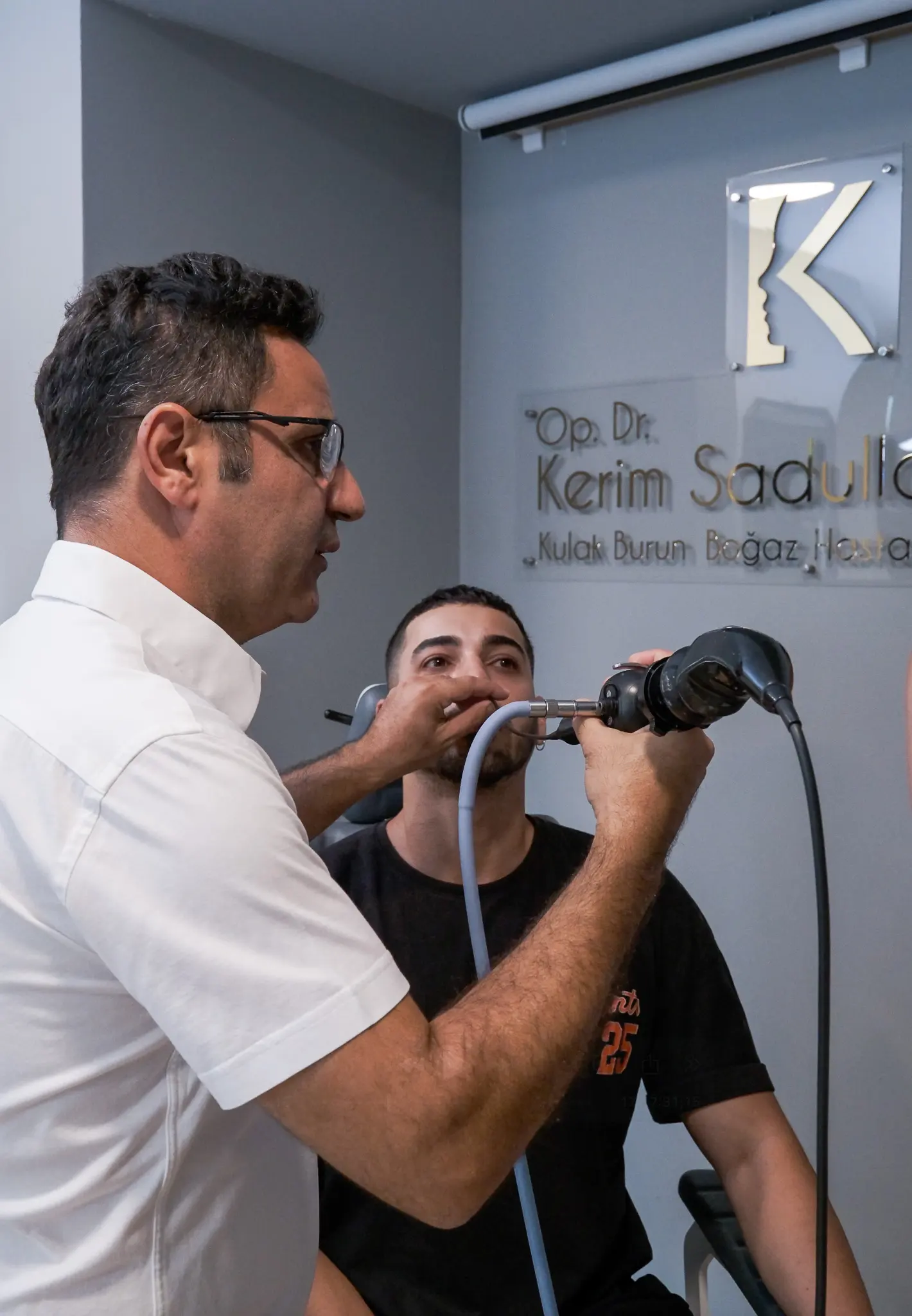 Clinic-provided photograph of Dr Kerim Sadullahoğlu