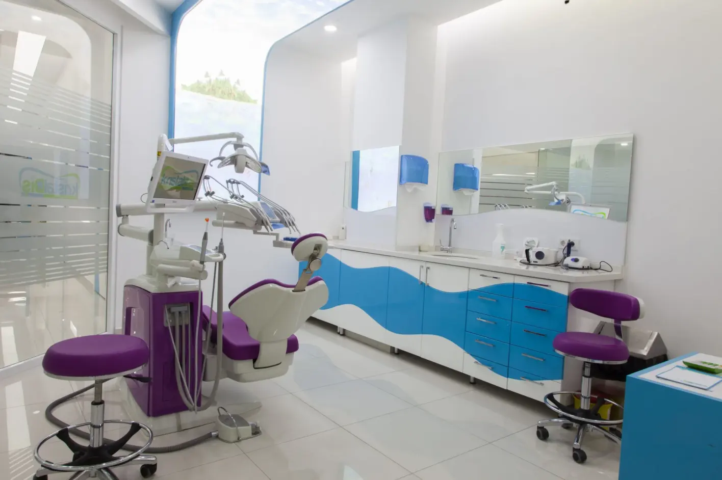 Von der Klinik bereitgestelltes Foto von Kristaldiş Zahnklinik