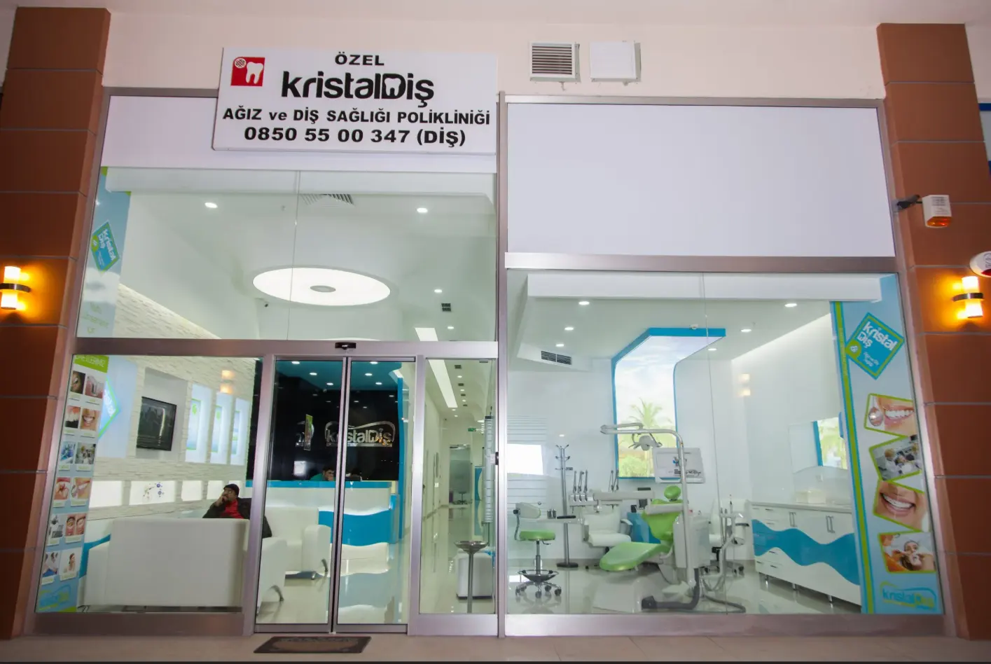 Von der Klinik bereitgestelltes Foto von Kristaldiş Zahnklinik