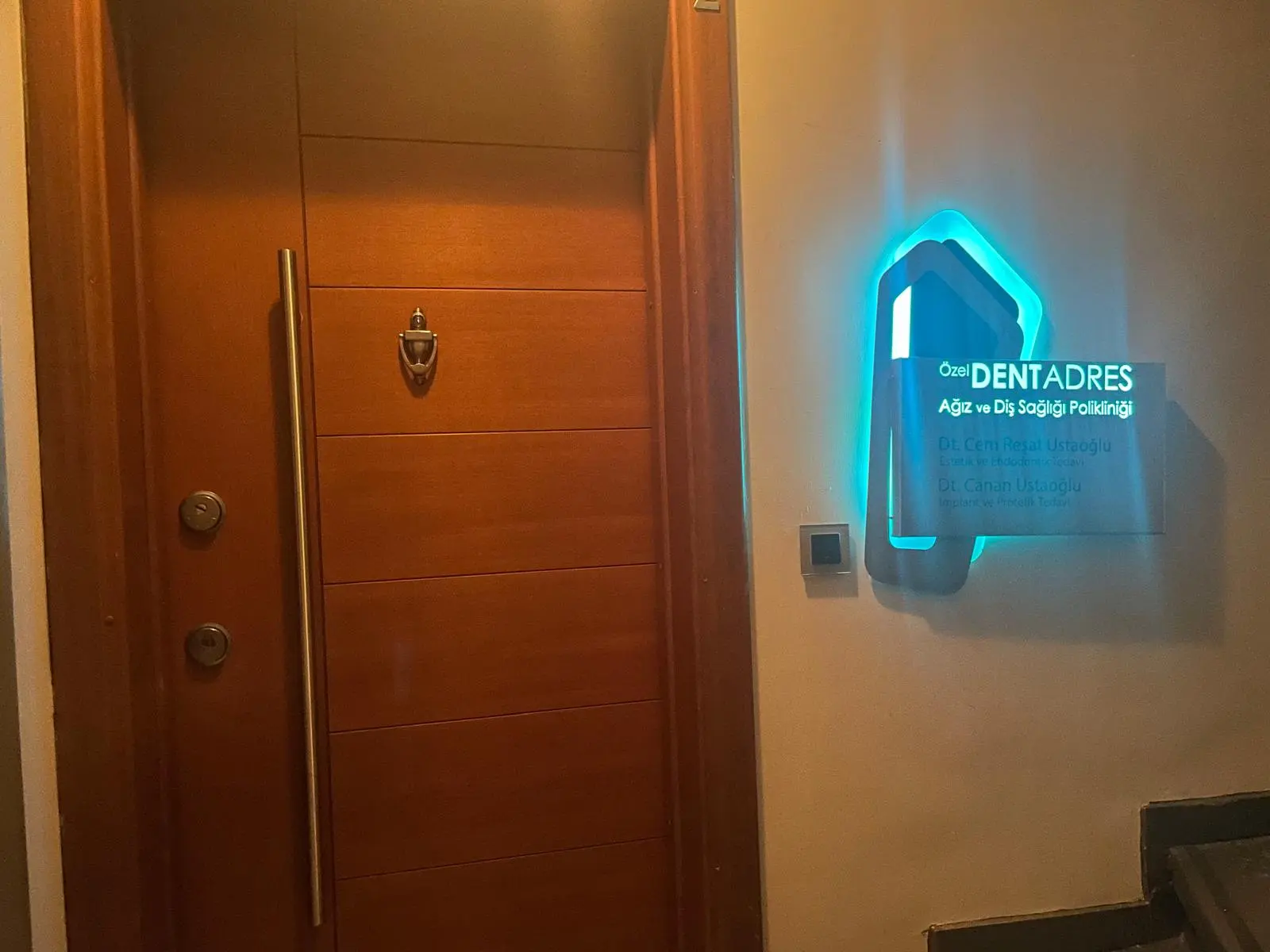 Clinic-provided photograph of Dentadres Dental Clinic