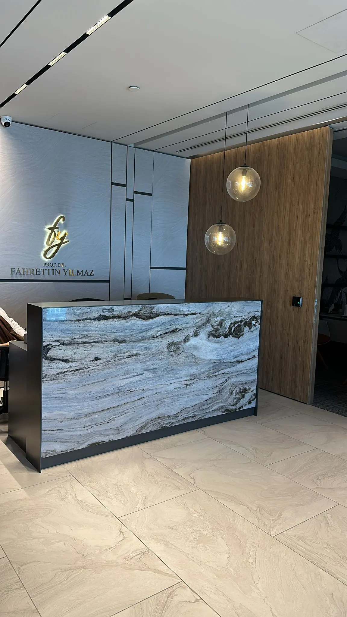 Clinic-provided photograph of Prof. Dr Fahrettin Yılmaz