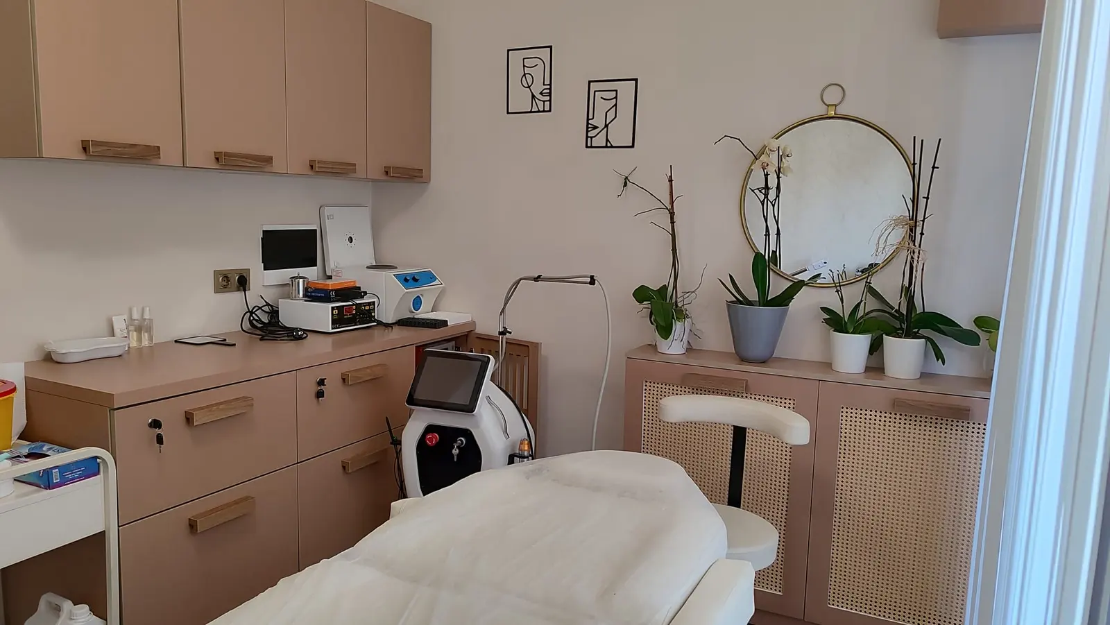 Clinic-provided photograph of Dr Ayşegül Polat