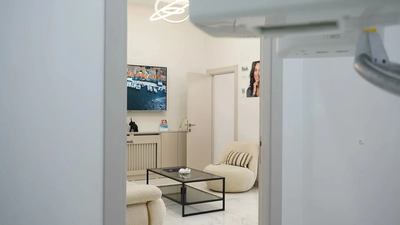 Clinic-provided photograph of Dr Oğuz Berkay Akkaya