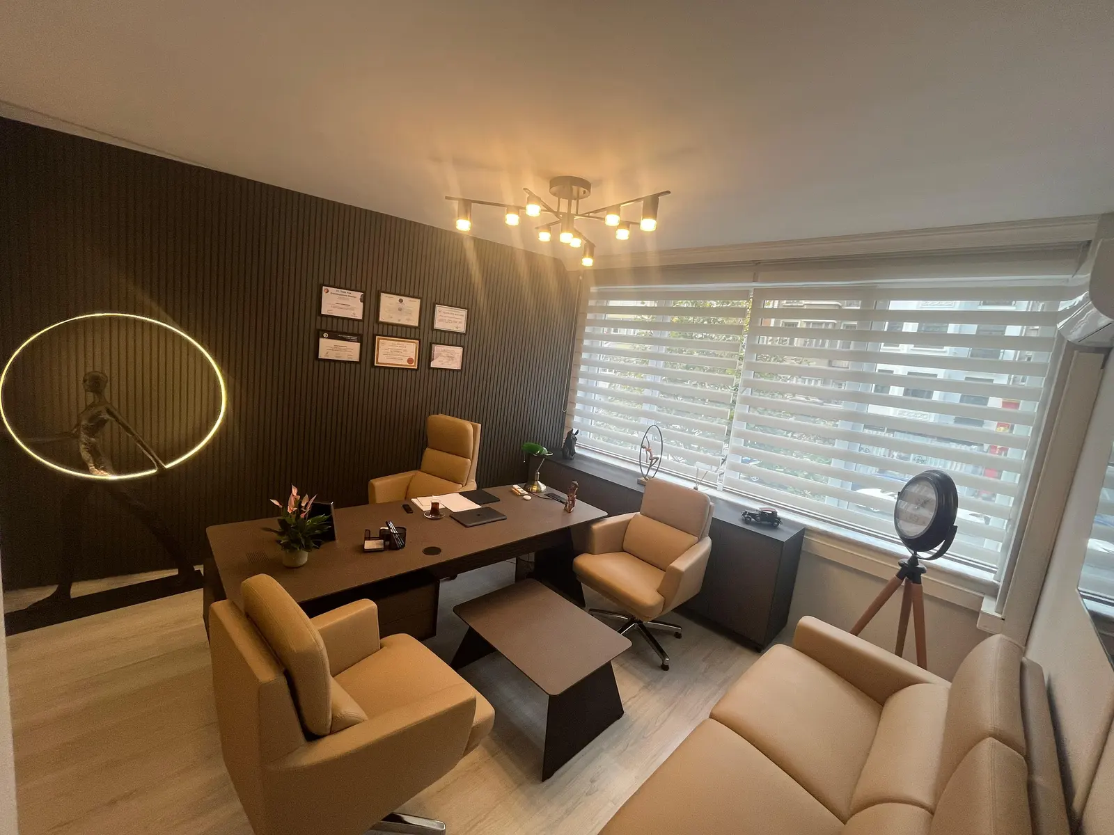Clinic-provided photograph of Dr Onur Tanrısever