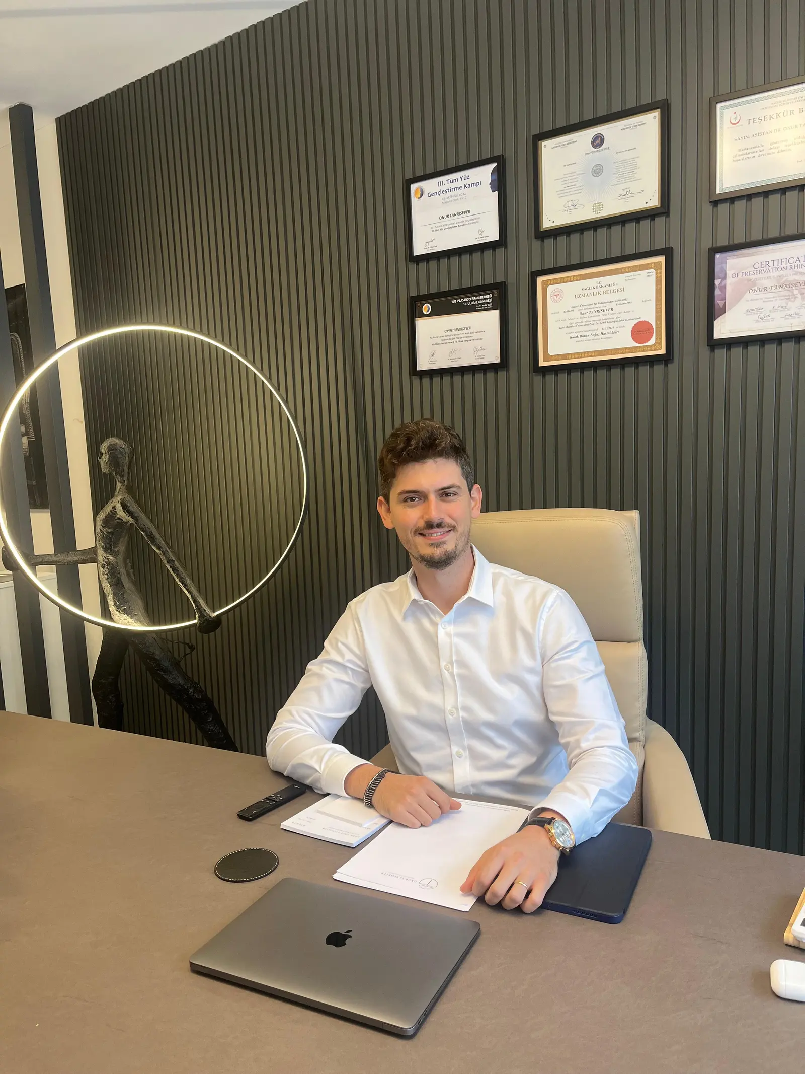 Clinic-provided photograph of Dr Onur Tanrısever