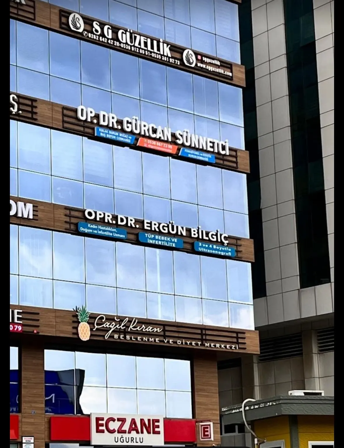 Clinic-provided photograph of Dr Gürcan Sünnetçi