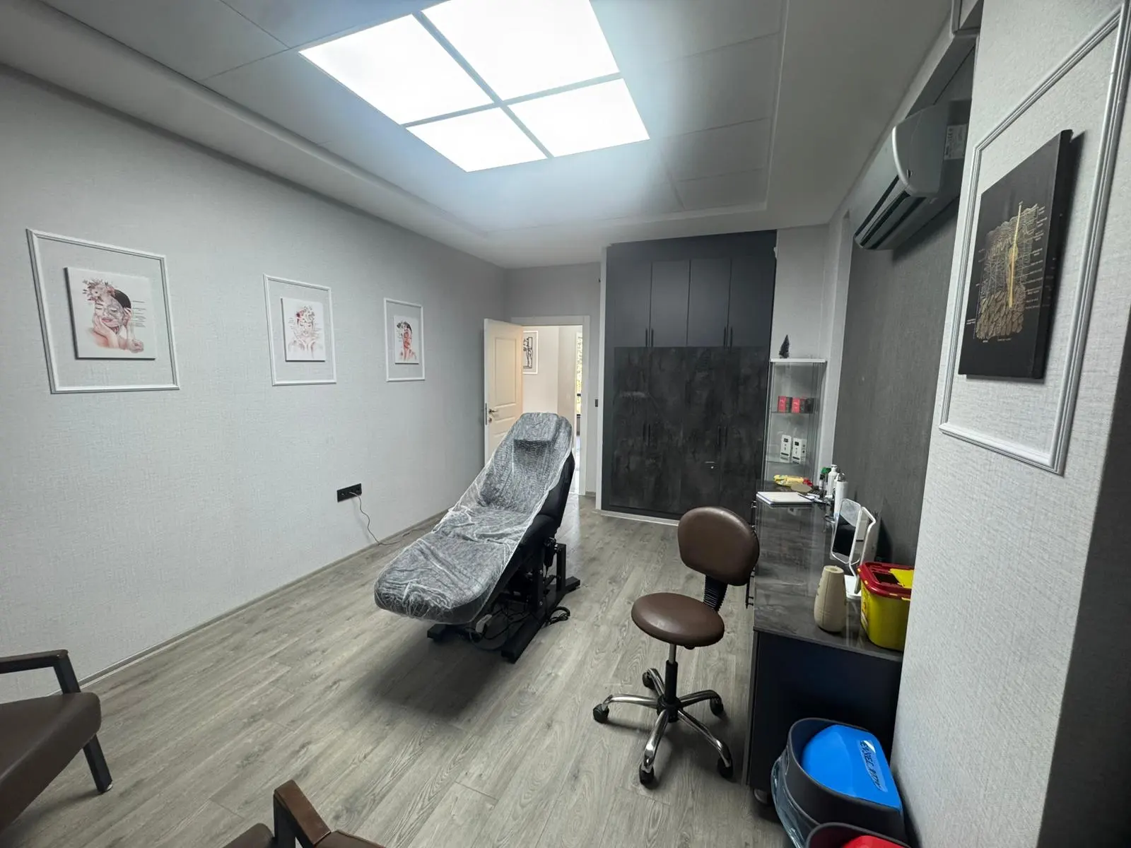 Clinic-provided photograph of Dr Selahattin Avcı