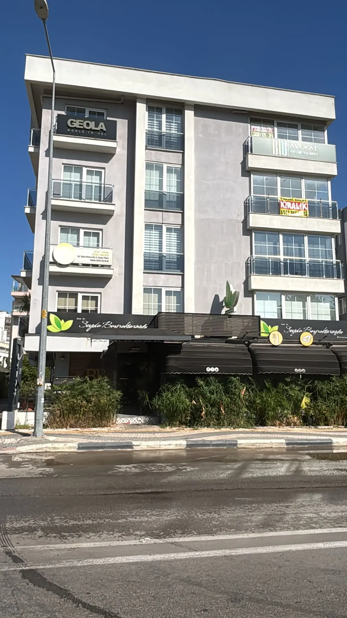 Clinic-provided photograph of Dr Şeyda Bayraktaroğlu