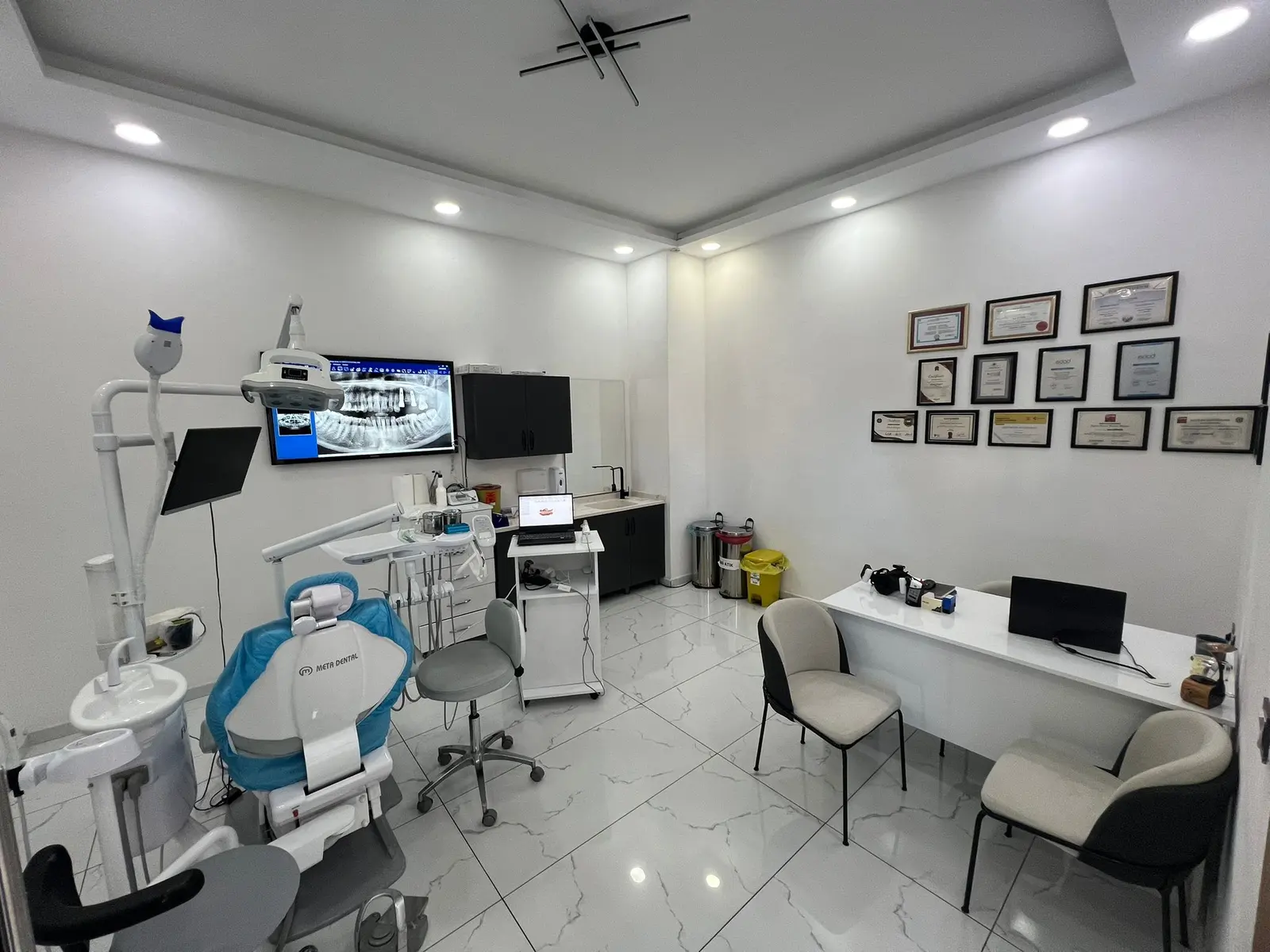 Von der Klinik bereitgestelltes Foto von Dr. Suat Güngör